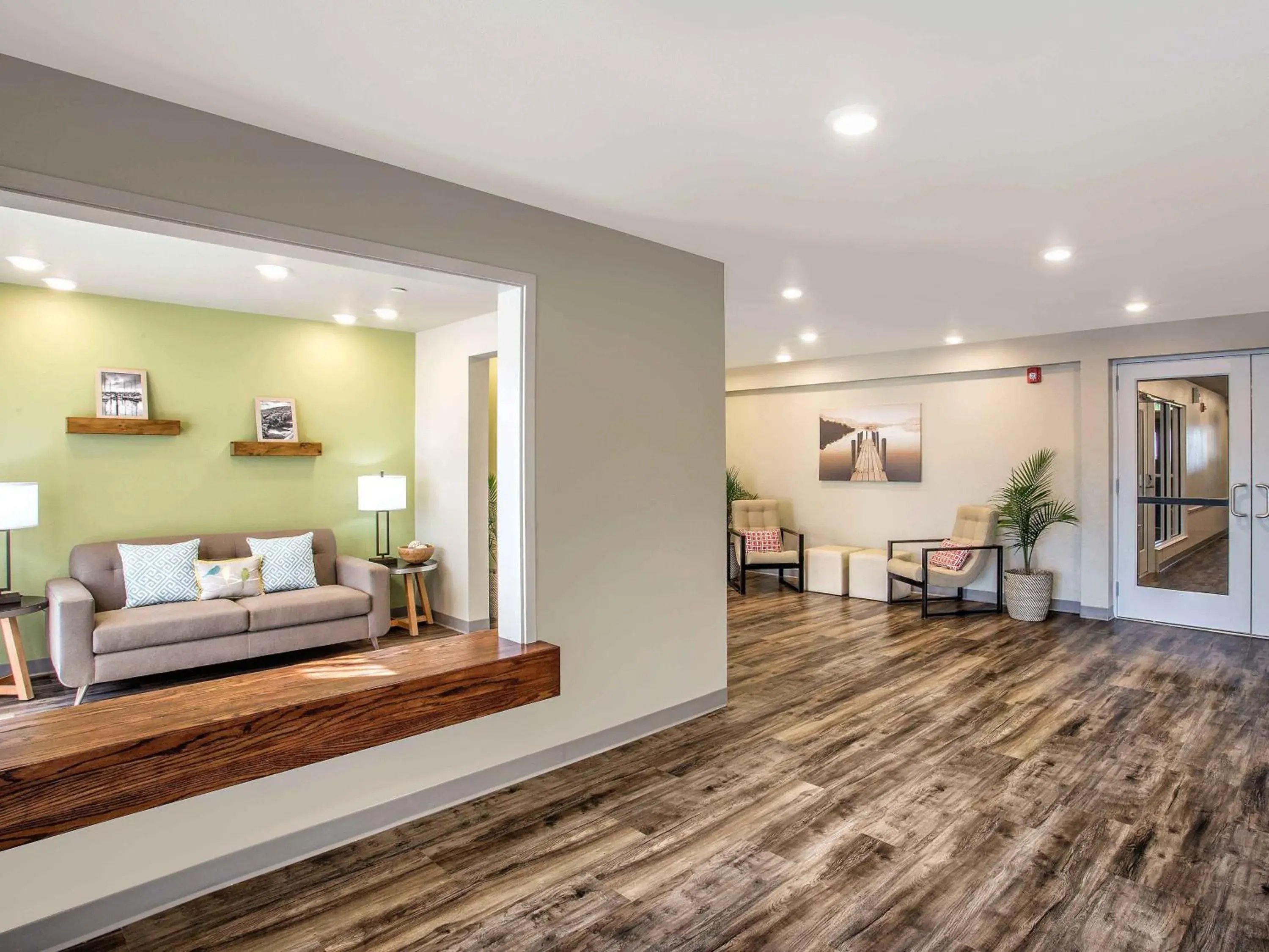 Lobby or reception in Extended Stay America Select Suites - Pittsburgh - Cranberry Lobby or reception in Extended Stay America Select Suites - Pittsburgh - Cranberry