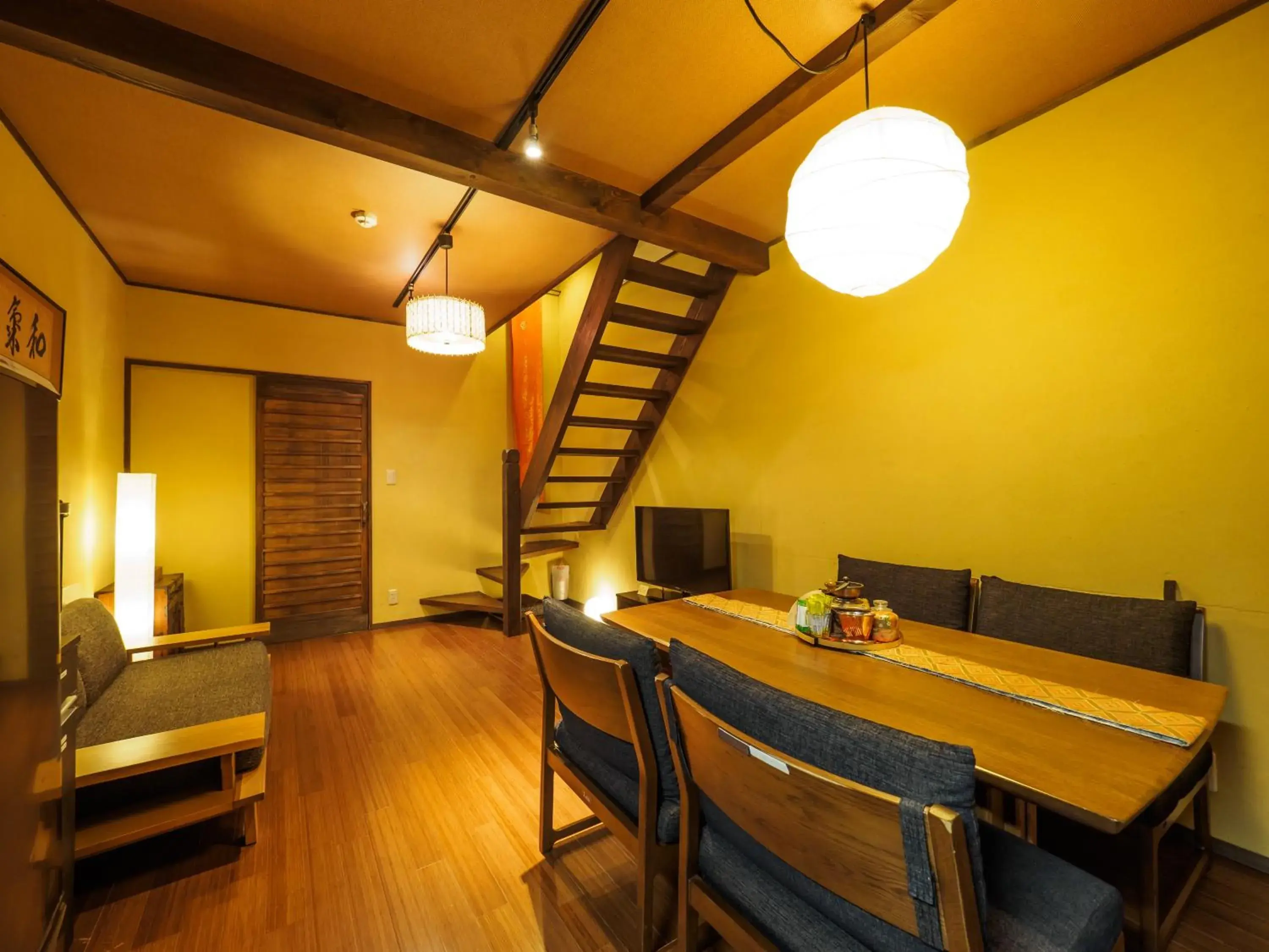 Dining Area in K's Villa Takasegawa-tei