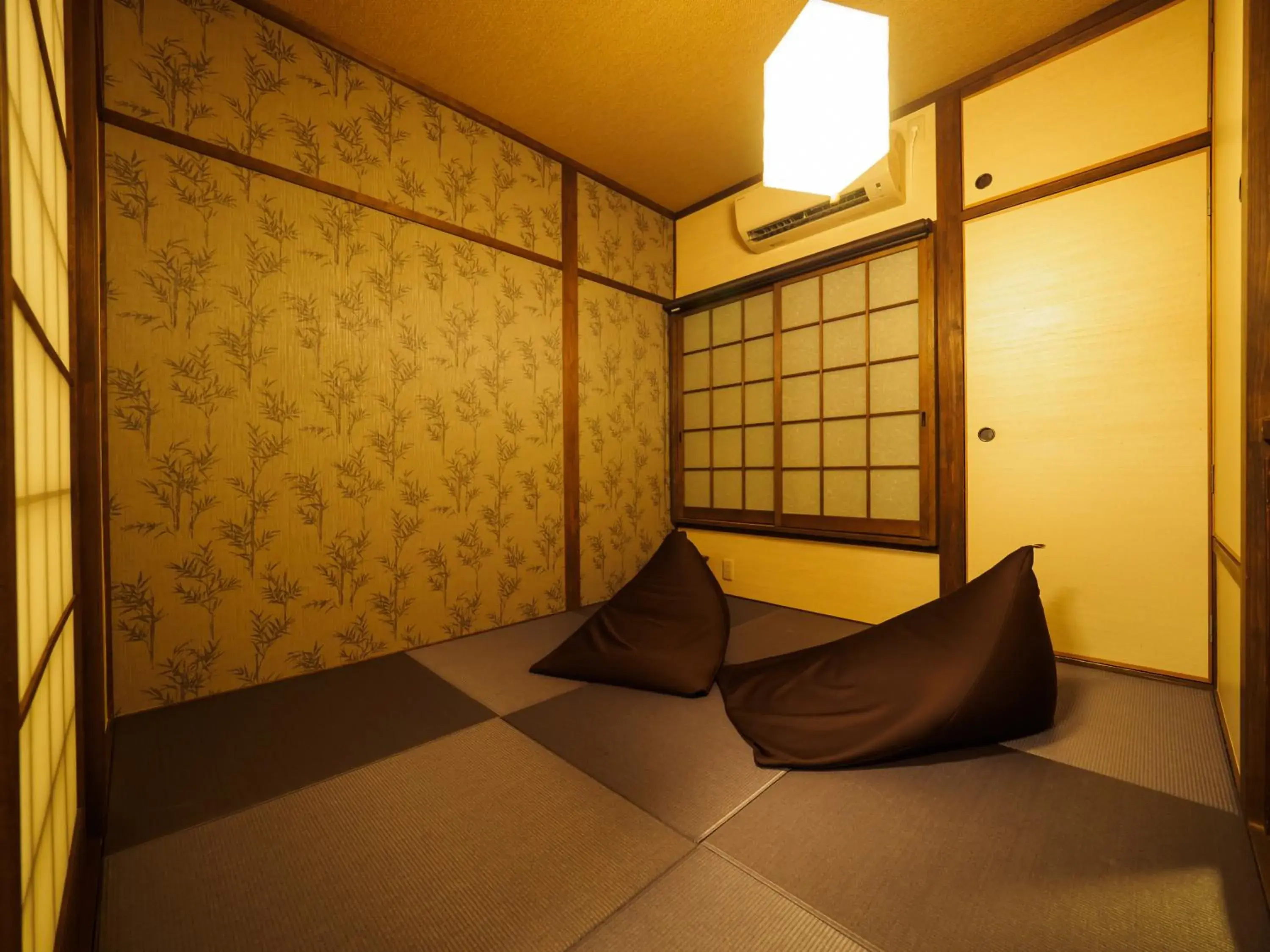 Photo of the whole room, Bed in K's Villa Takasegawa-tei