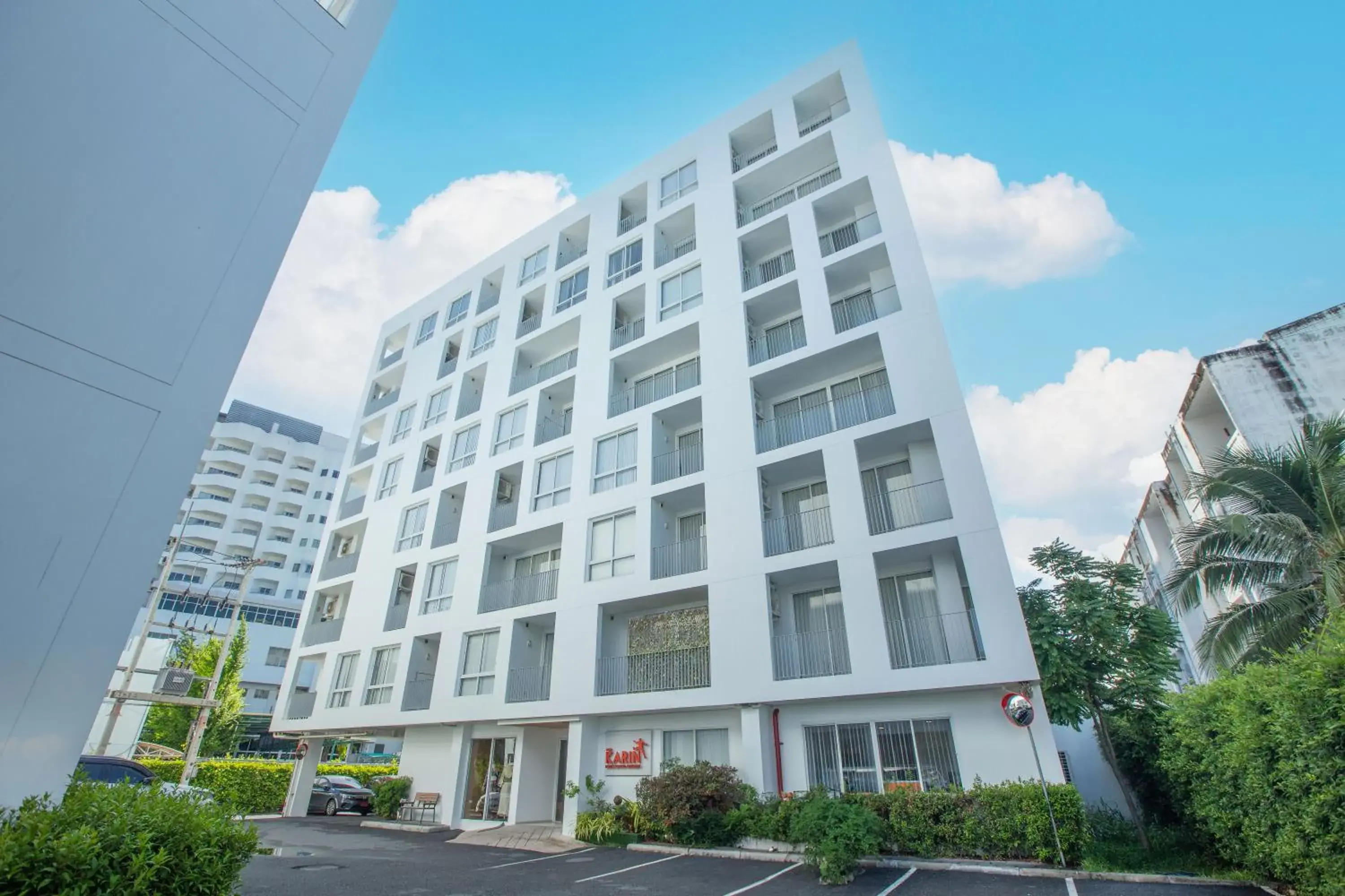 Property building in Karin hotel & Service apartment - SHA Extra Plus Property building in Karin hotel & Service apartment - SHA Extra Plus