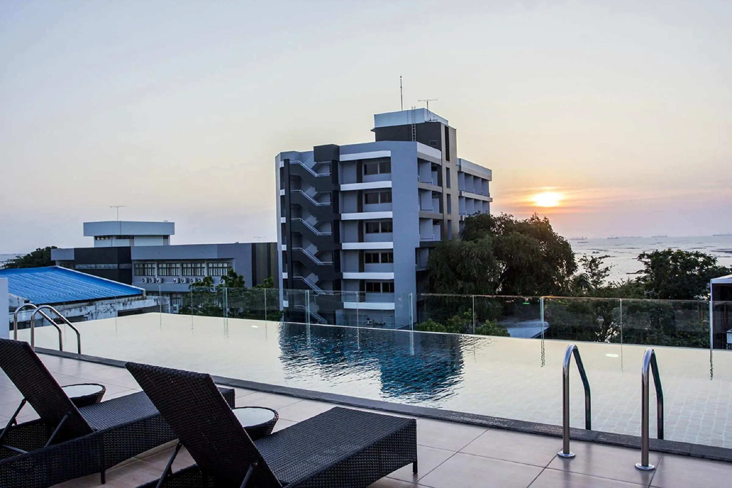 Sea view in Karin hotel & Service apartment - SHA Extra Plus