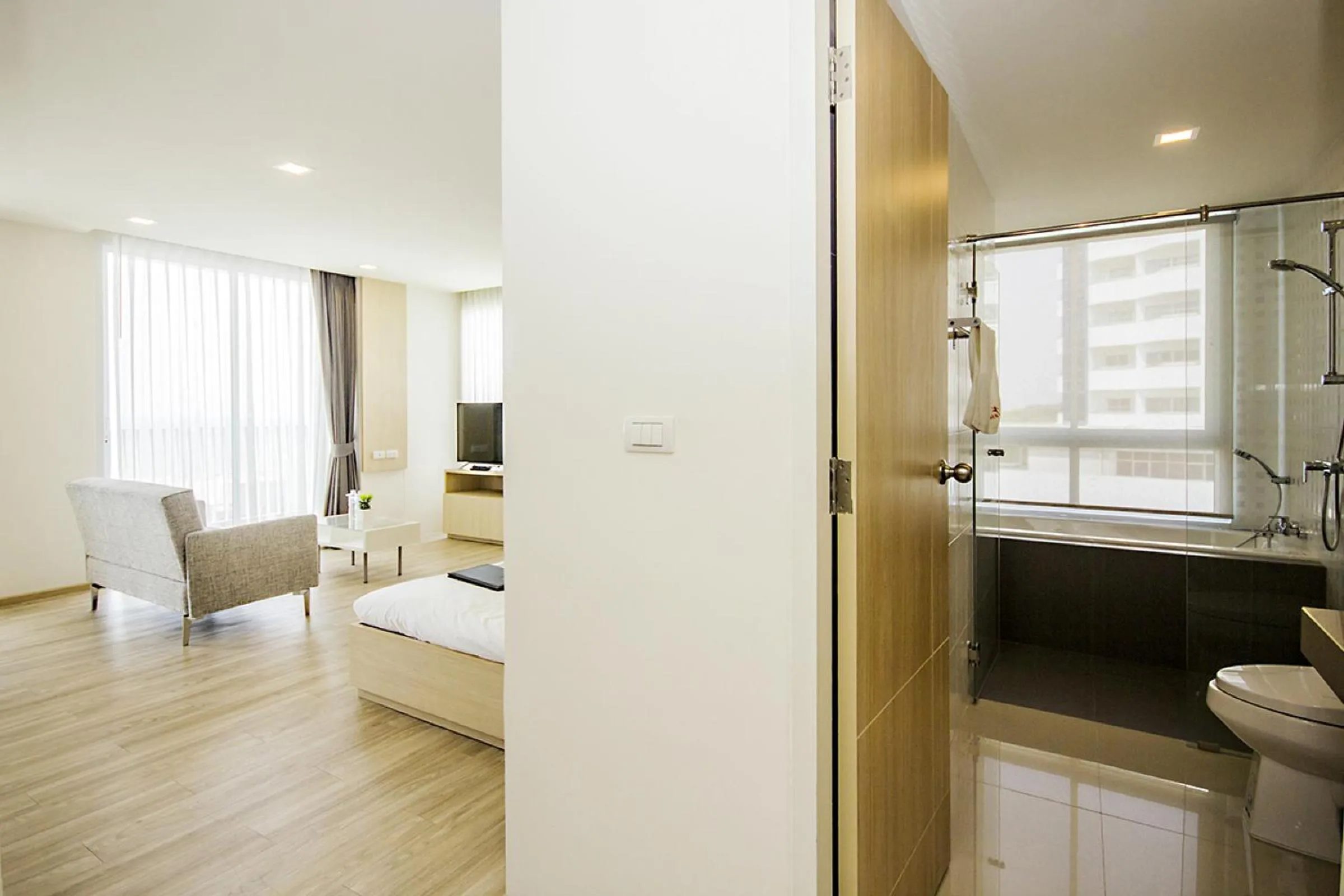 Photo of the whole room, Bed in Karin hotel & Service apartment - SHA Extra Plus
