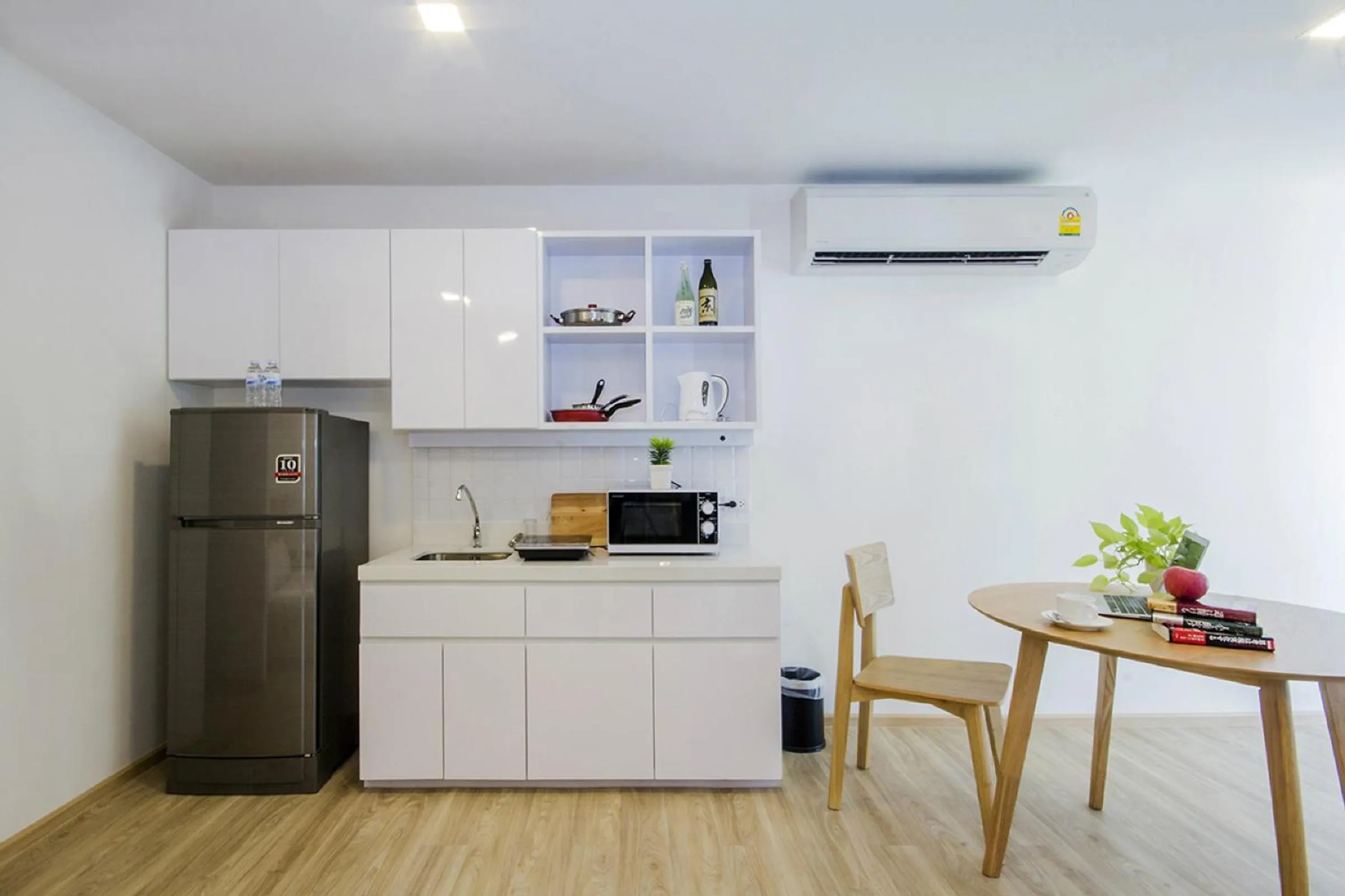 Photo of the whole room in Karin hotel & Service apartment - SHA Extra Plus