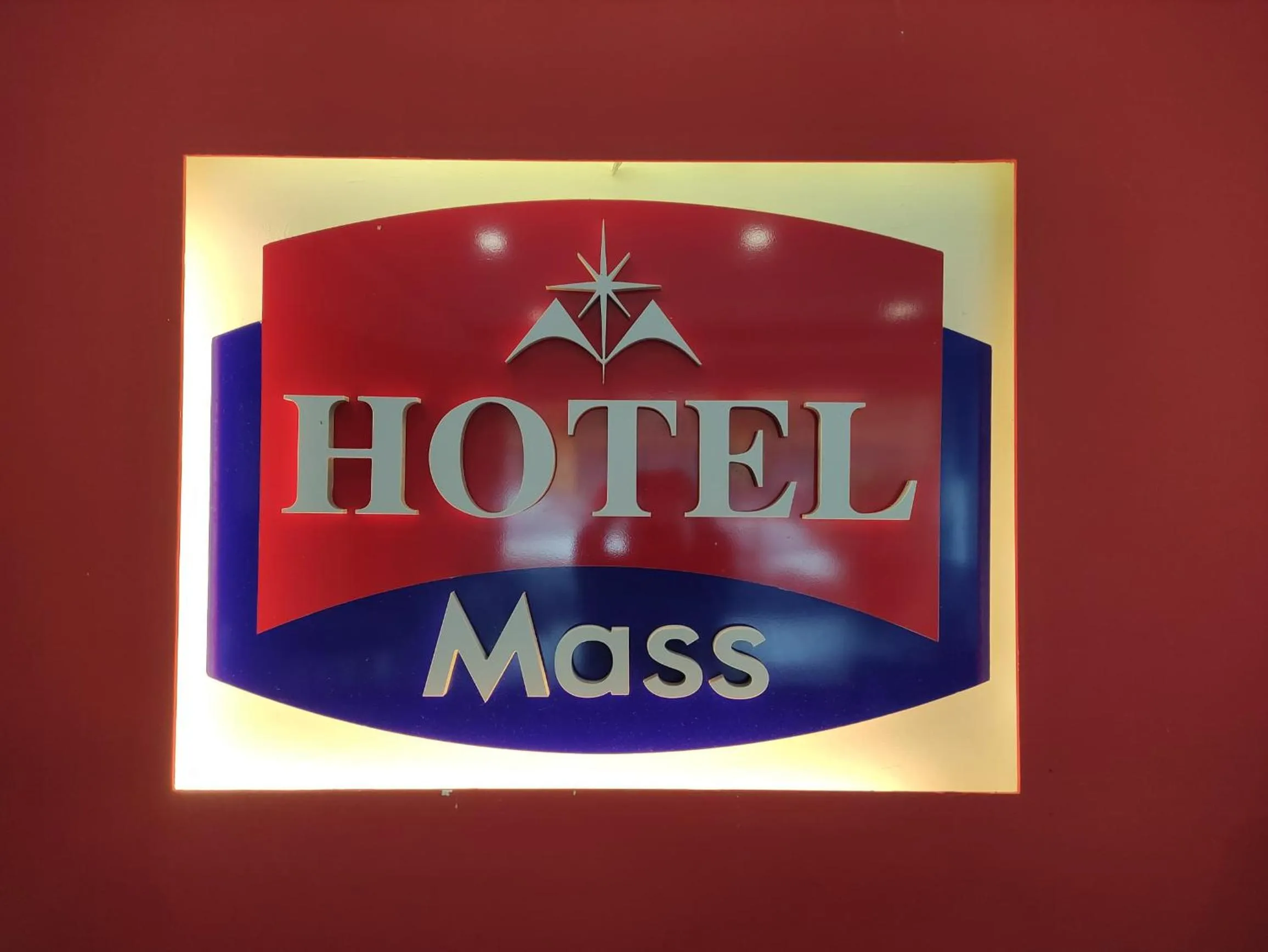 Mass Hotel