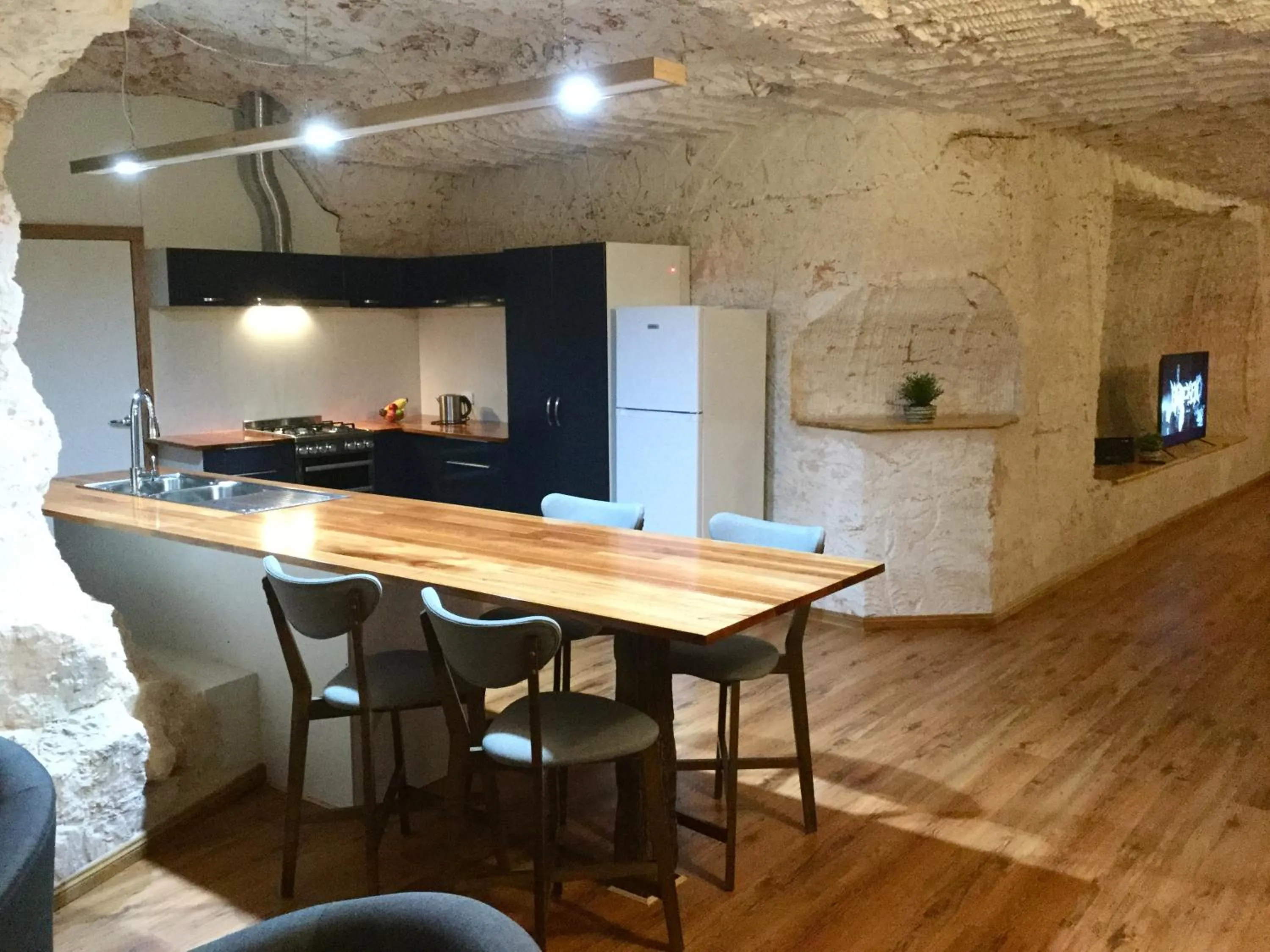 Kitchen or kitchenette in Dug Out B&B