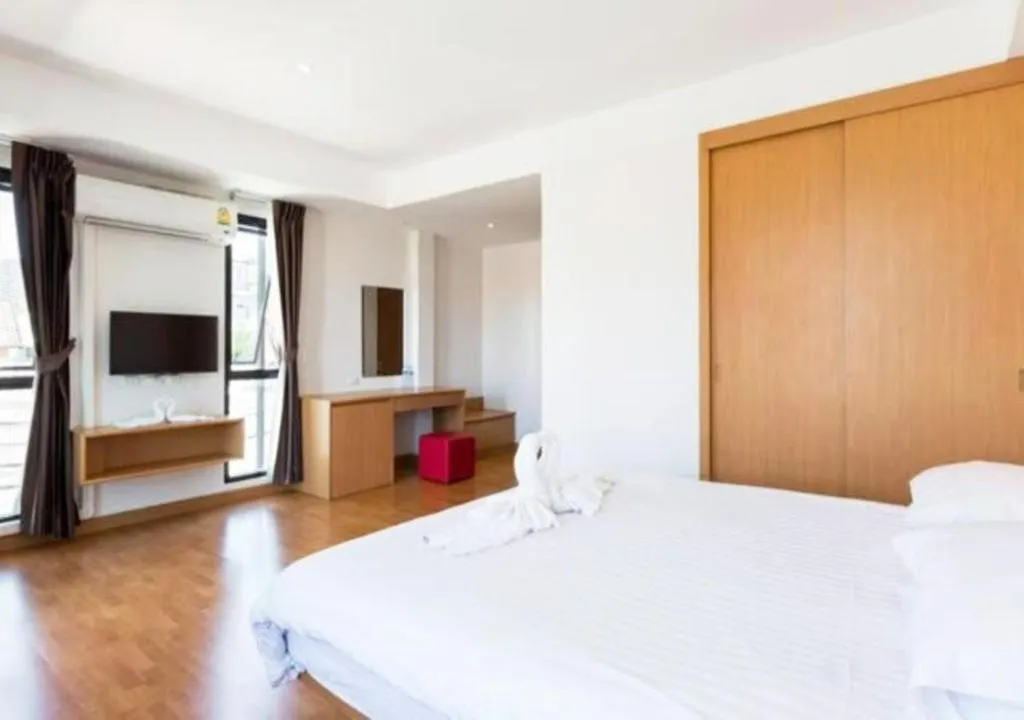 Bed in Buk Inn Hotel SHA Plus