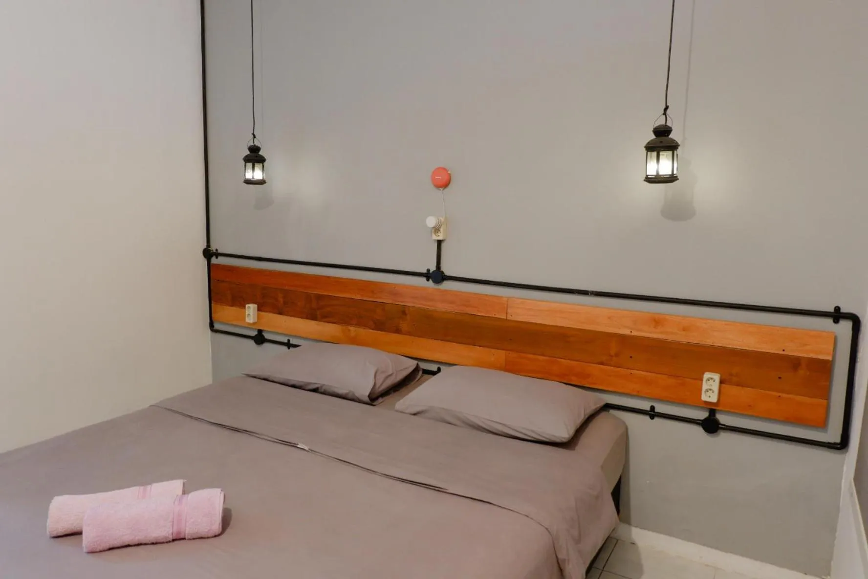 Bed in Buton Backpacker Lodge