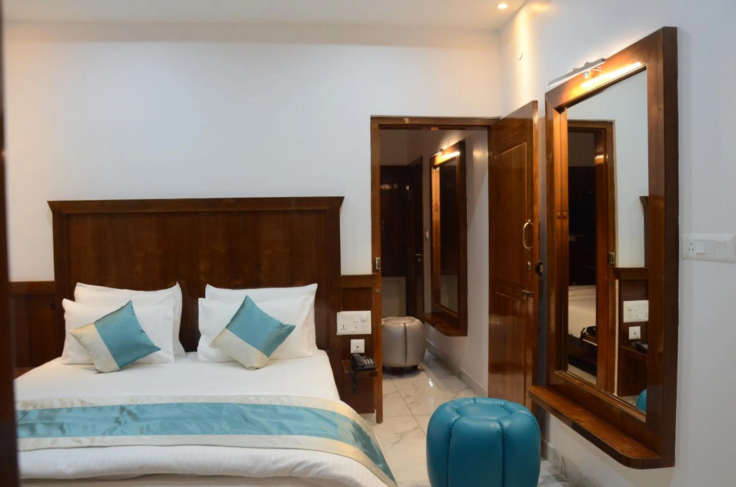 Bedroom, Bed in Hotel Lok Sagar Mysore