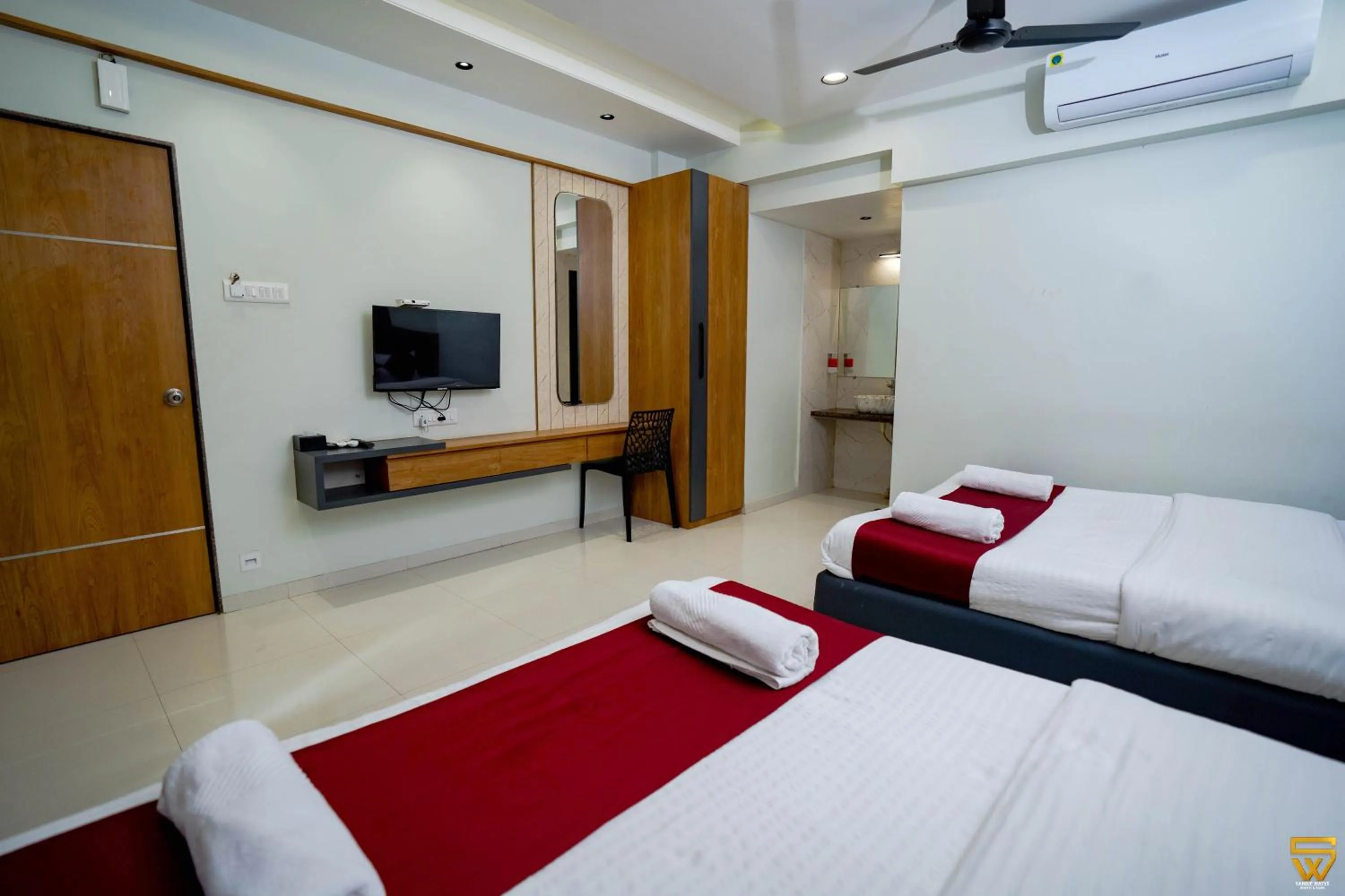 TV and multimedia, Bed in Lotus The Lake View Resort