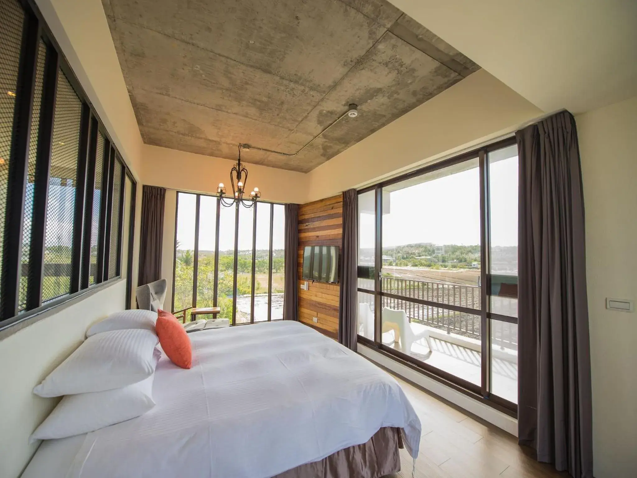 Queen Room with Garden View in Beras Manor Kenting Queen Room with Garden View in Beras Manor Kenting