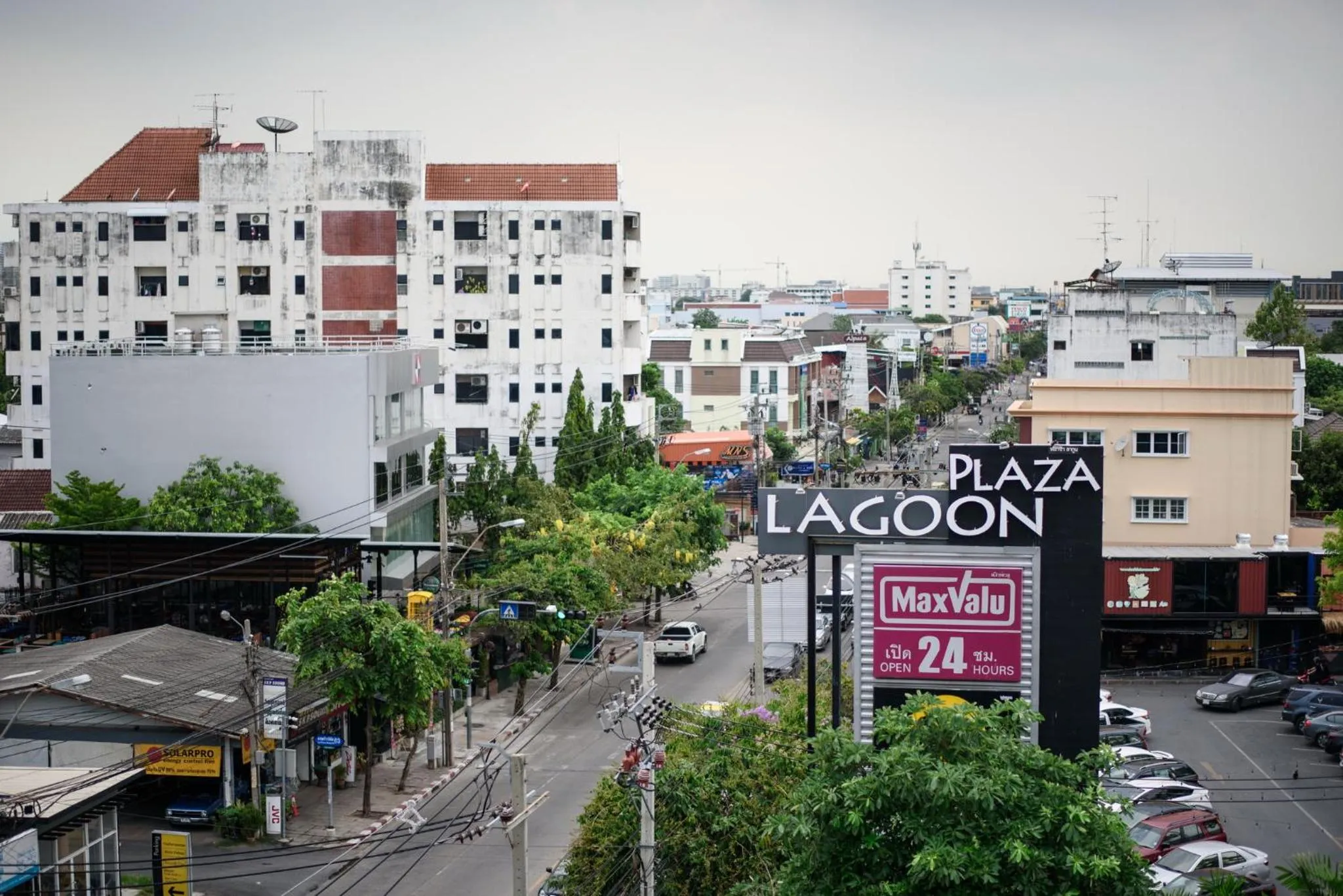 Property building in 48 Metro Hotel