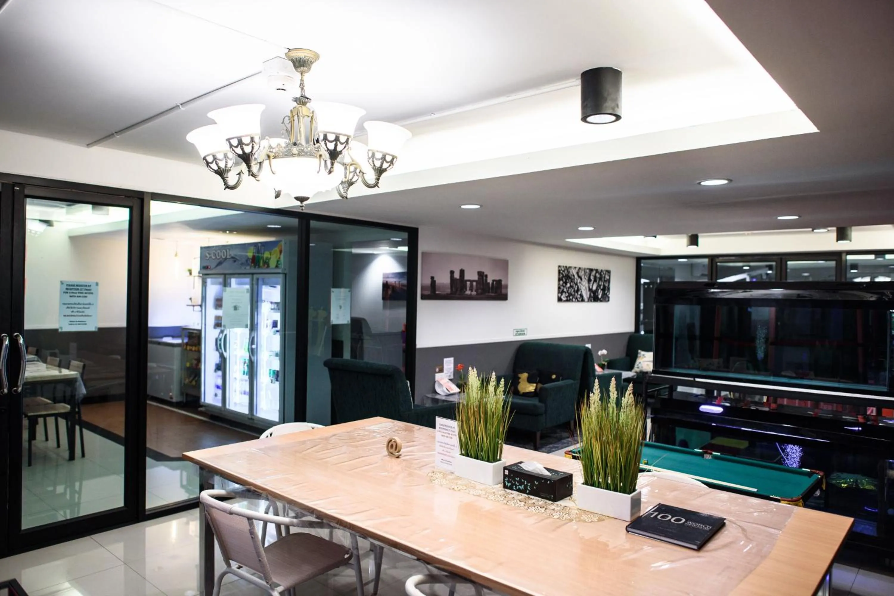 Meeting/conference room in 48 Metro Hotel