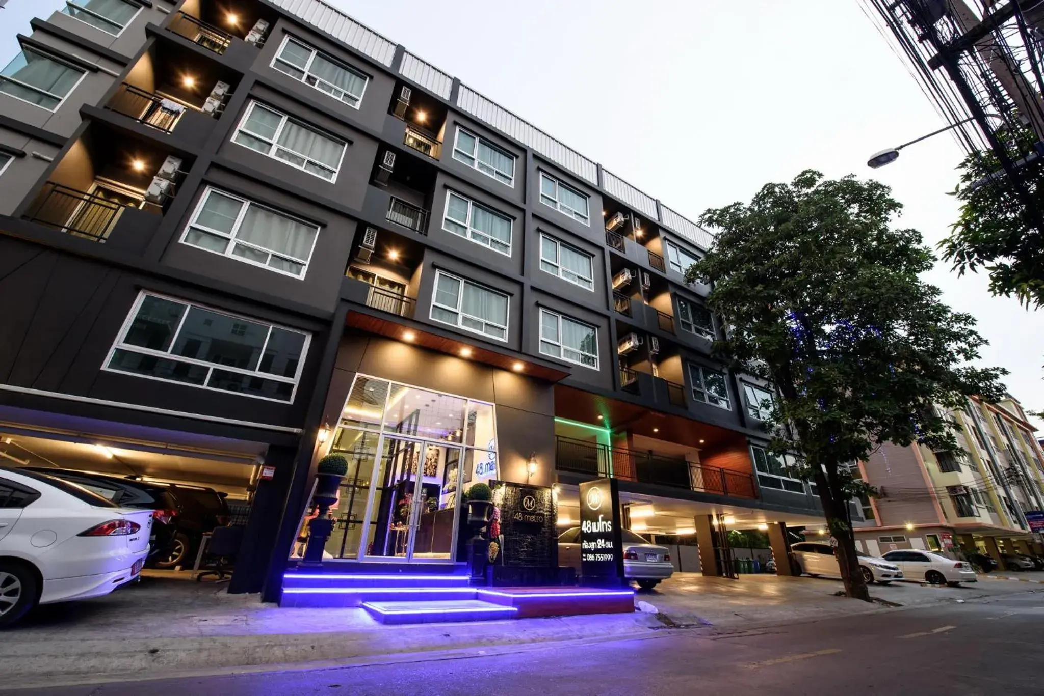 Property building in 48 Metro Hotel Property building in 48 Metro Hotel