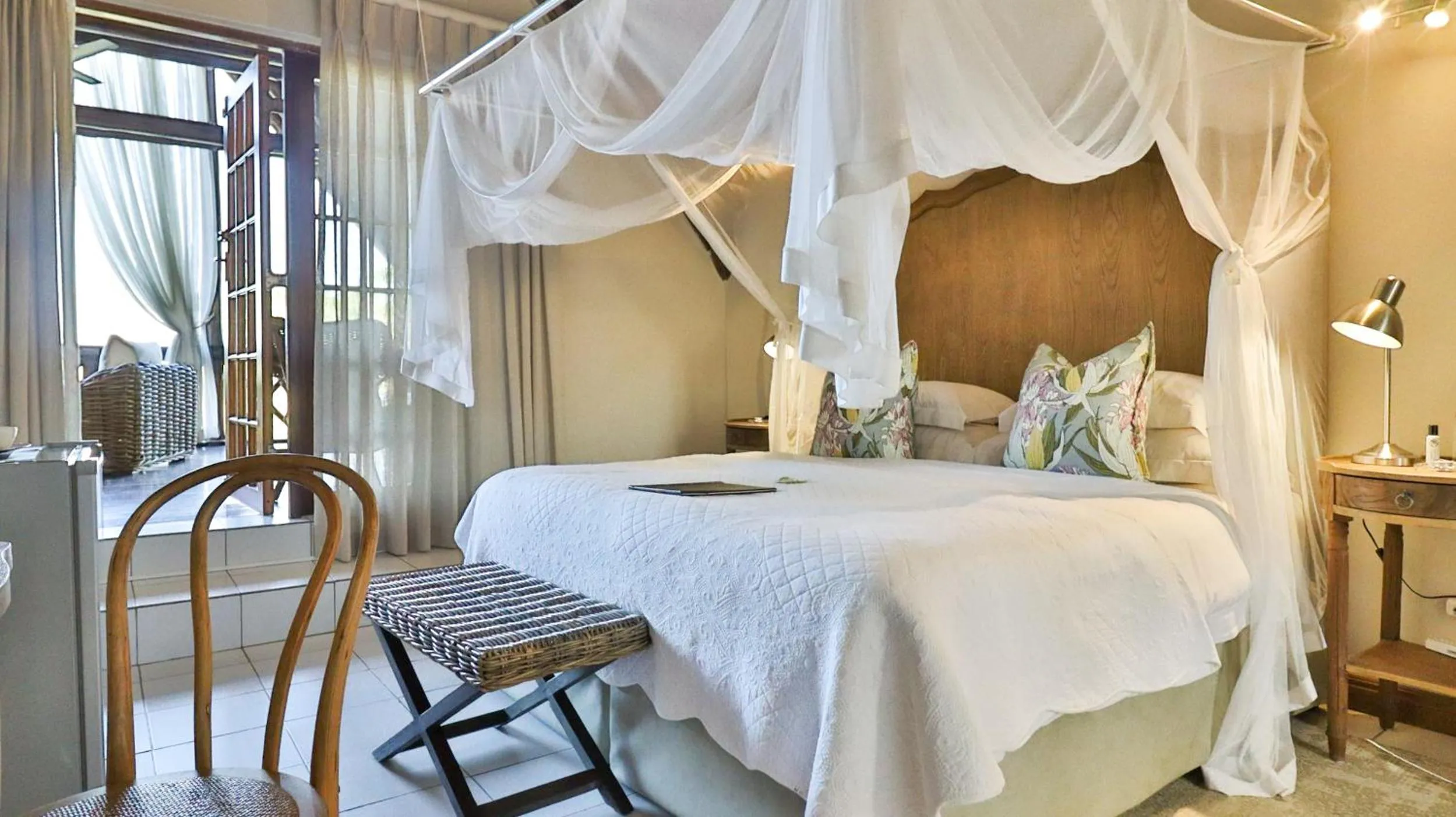 Bedroom, Bed in Kruger Riverside Lodge - No Load-shedding