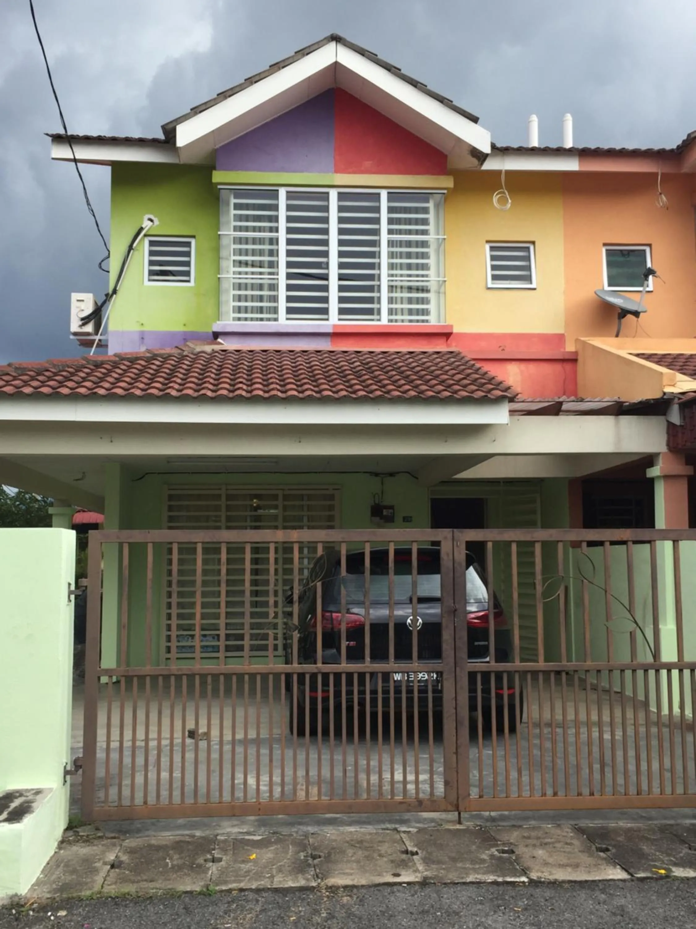 Kak's House Musl!m Only