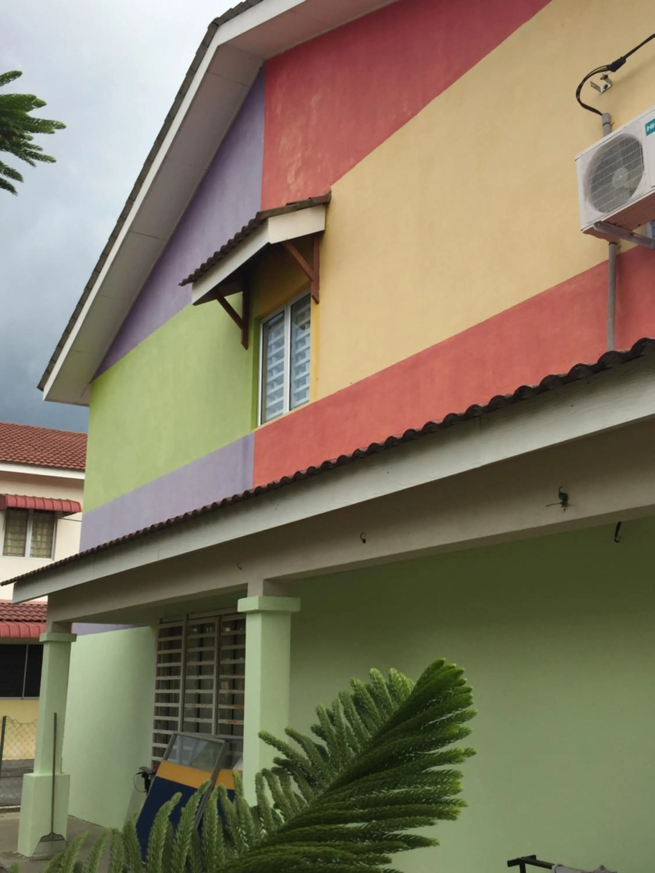 Kak's House Musl!m Only