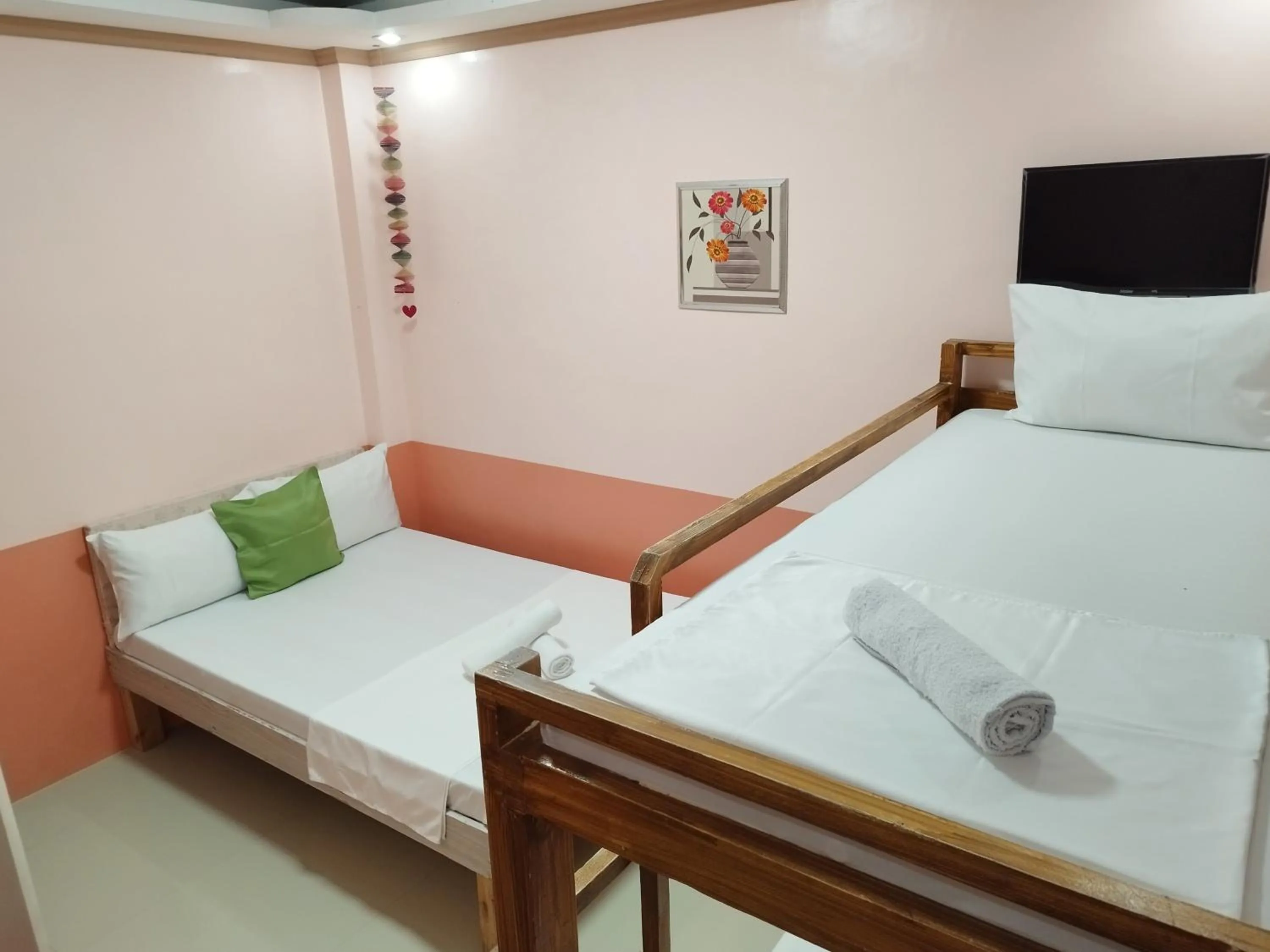 Bed in Ocean View Lodging House