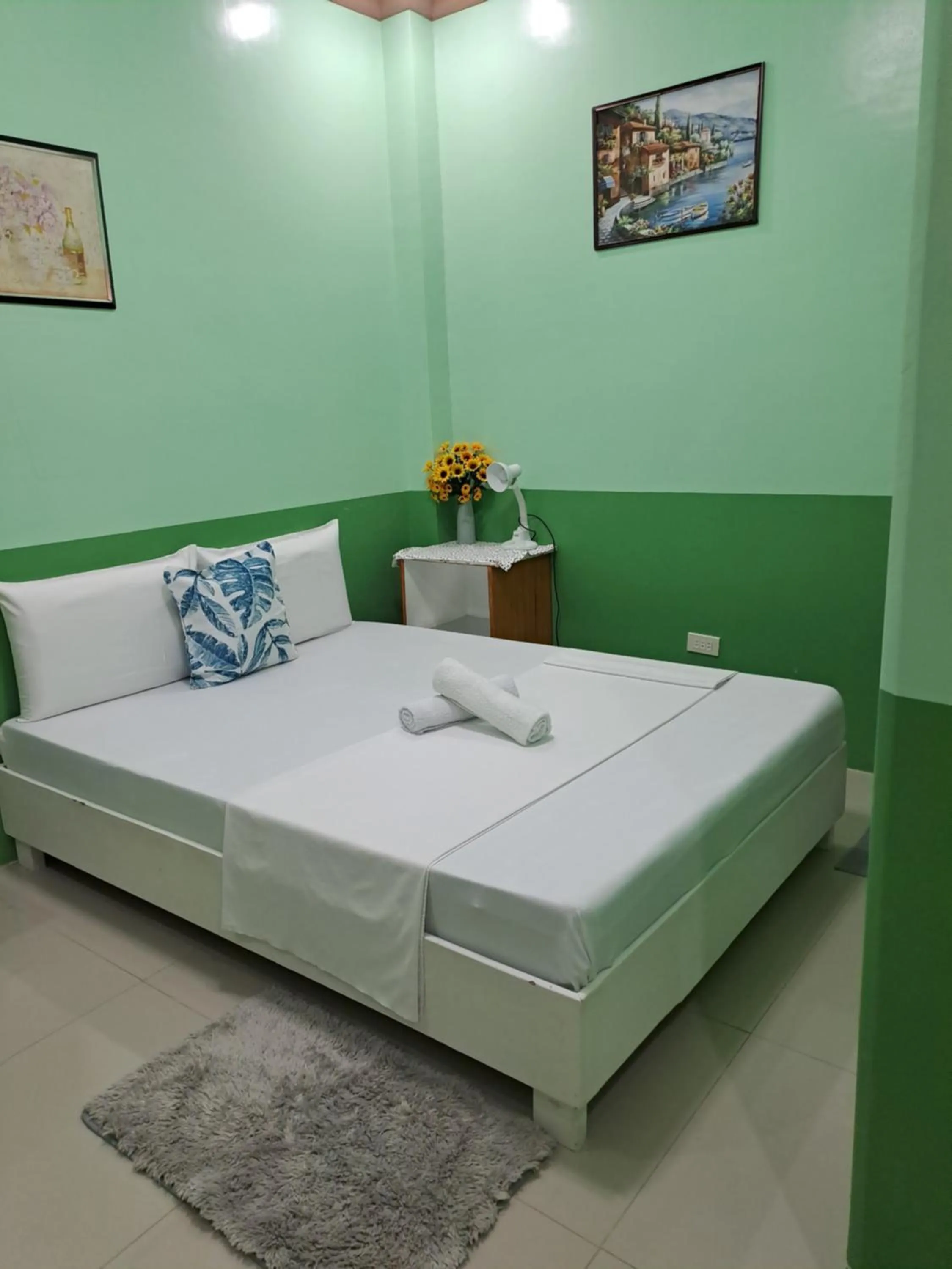 Bed in Ocean View Lodging House