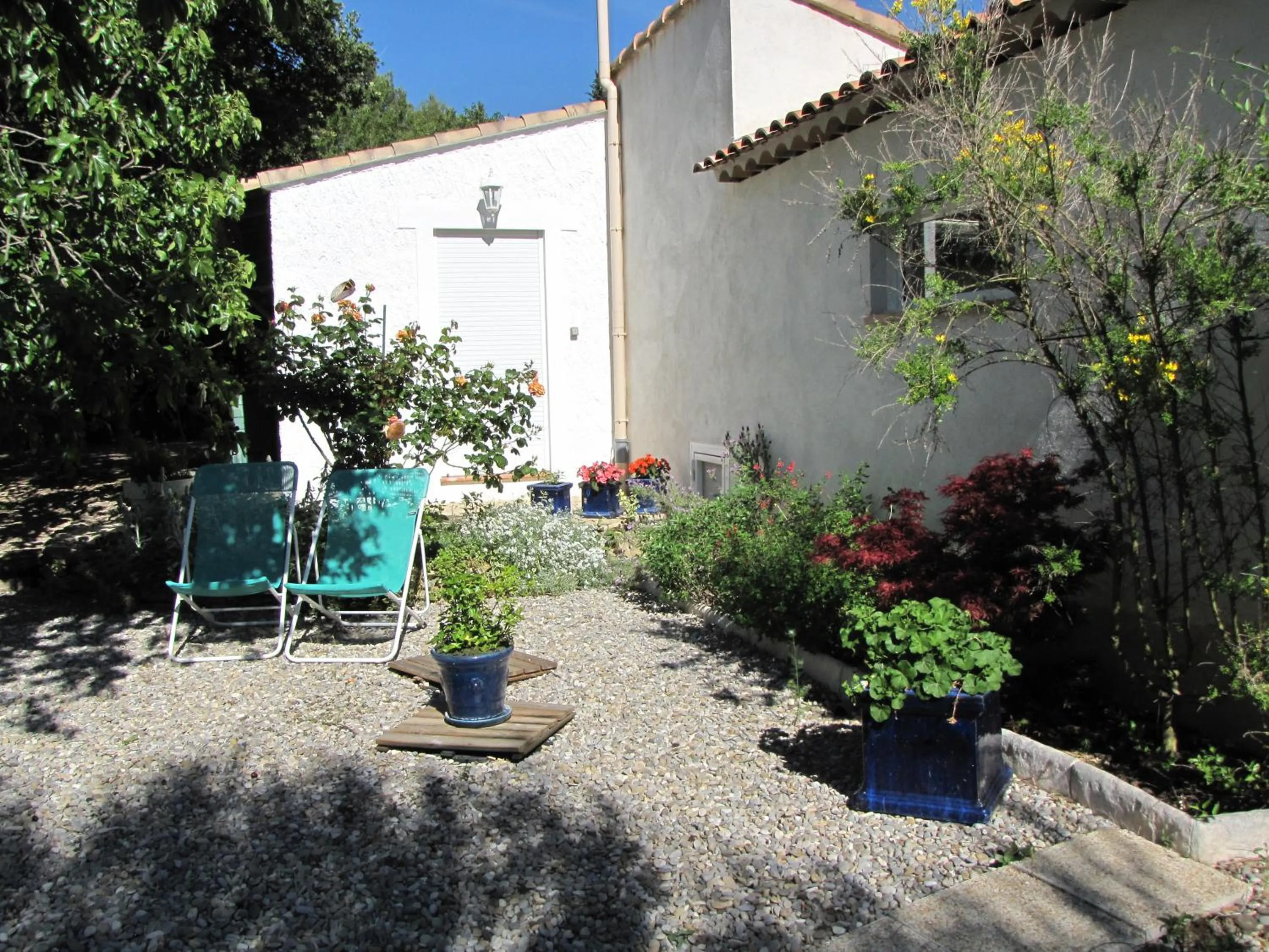 Garden view in Casa Rurale Lou Pichoun Nis