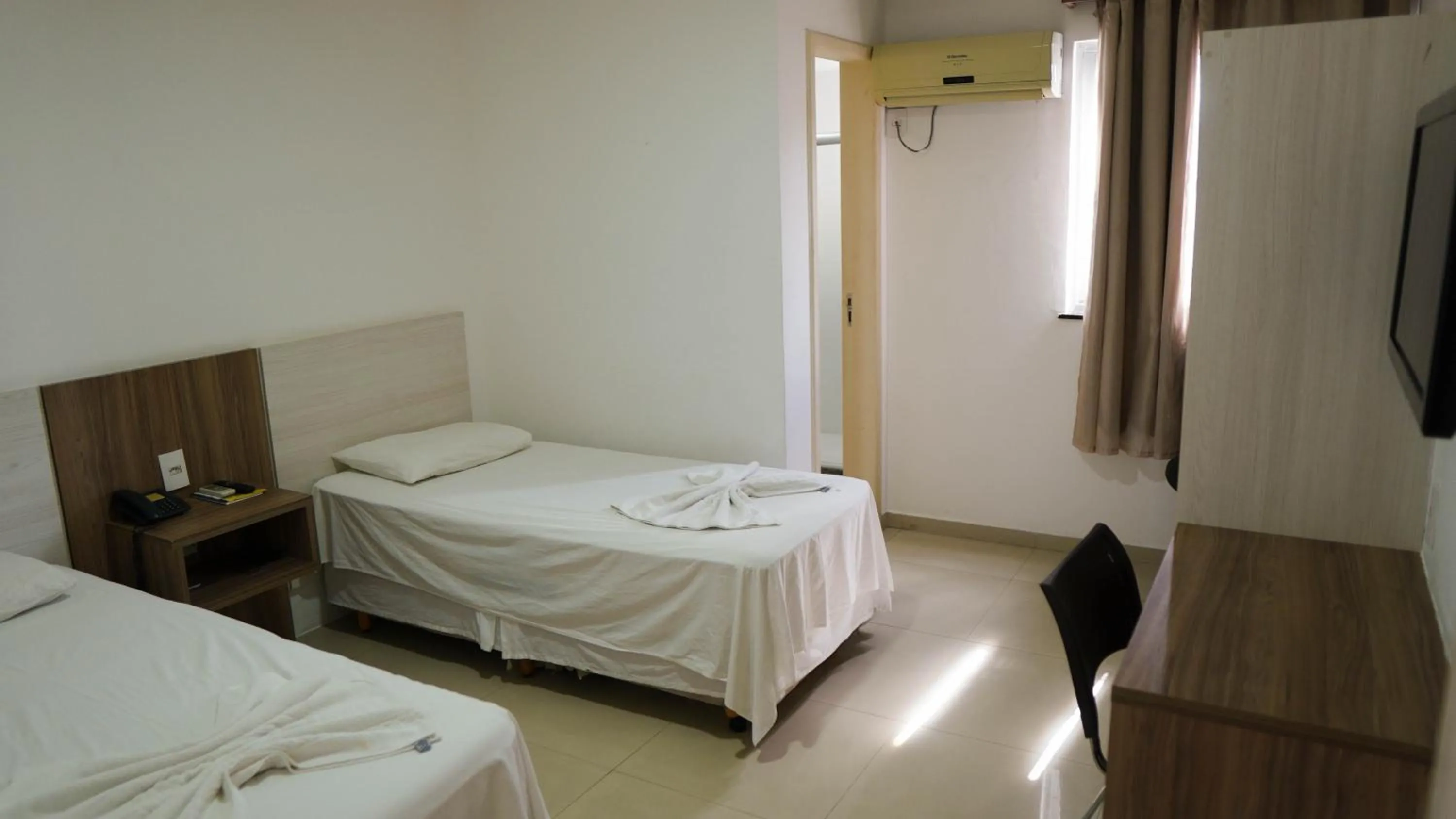 Bed in Hotel Bizzon