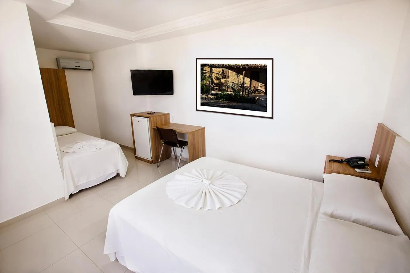 Bed in Hotel Bizzon