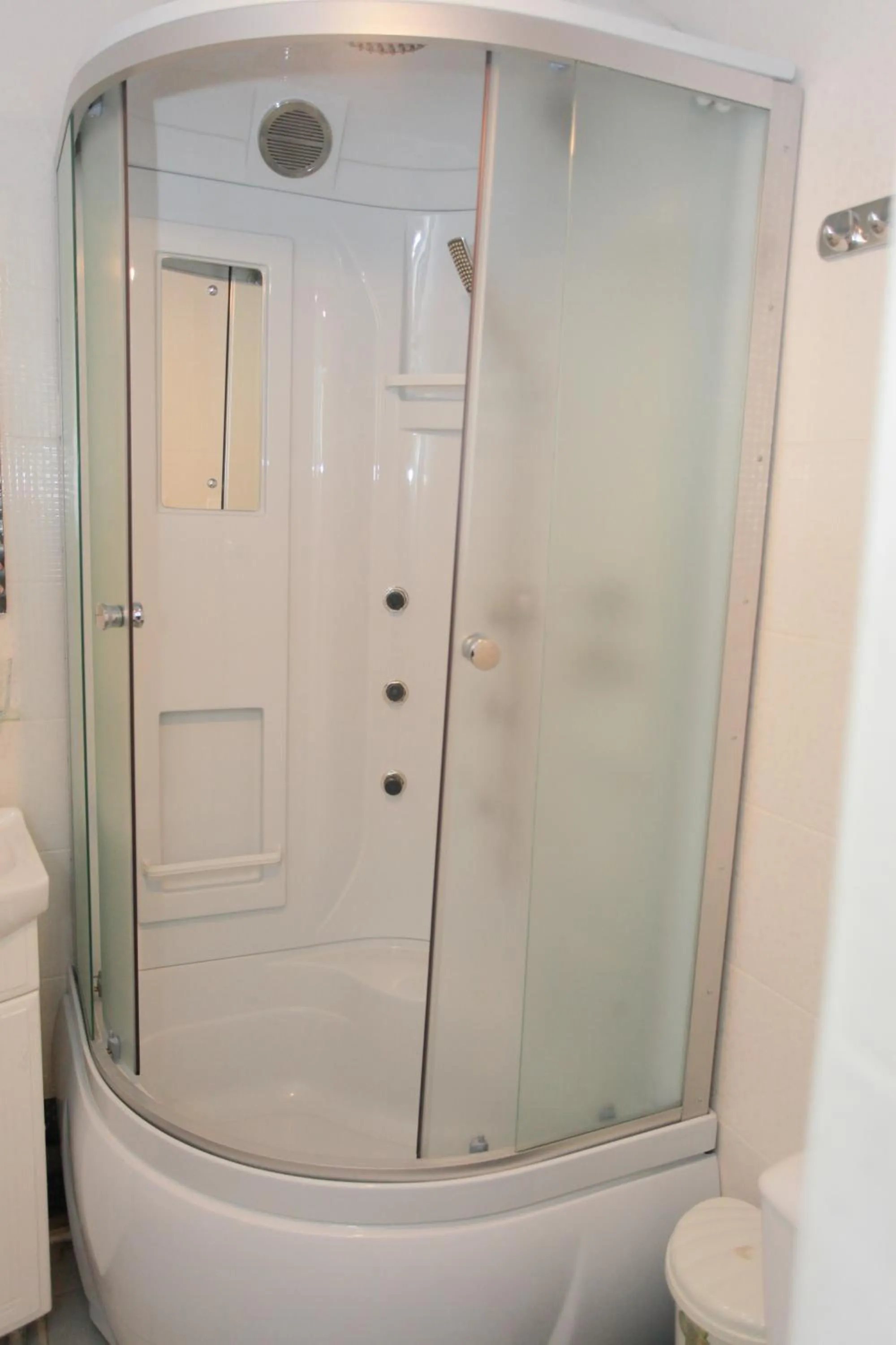 Apartment Studio on Bucuresti 9/1
