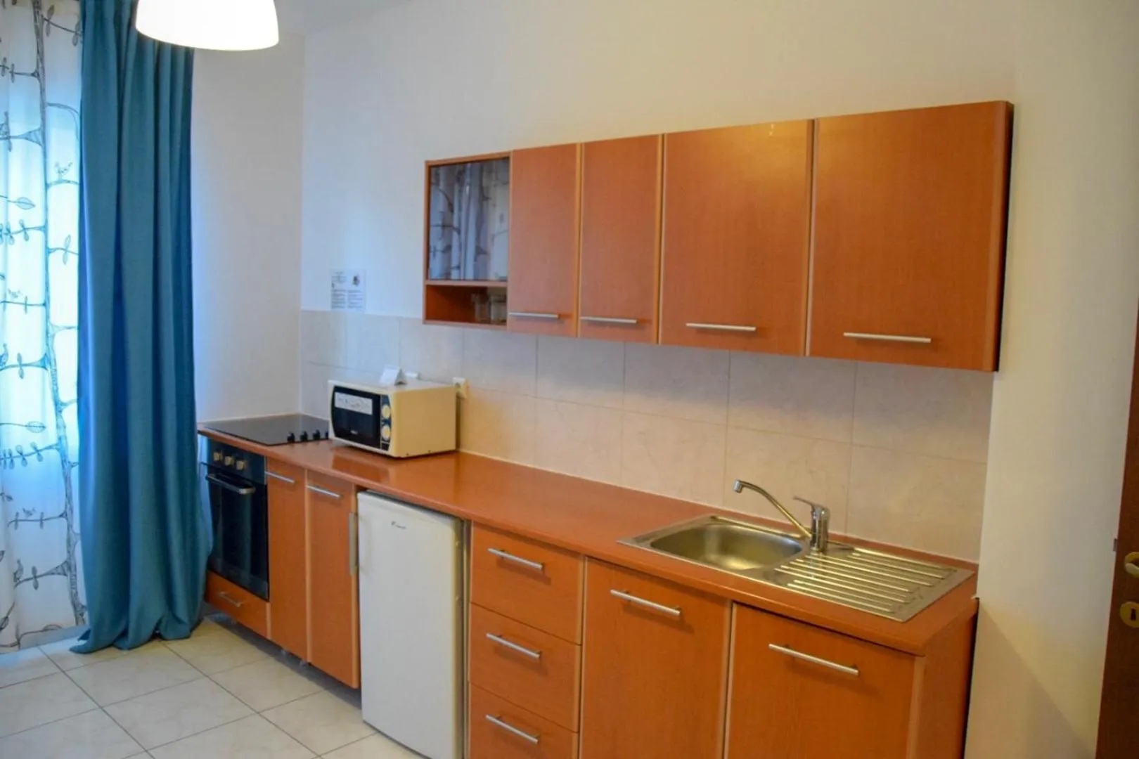 Kitchen or kitchenette in West Gate Studios