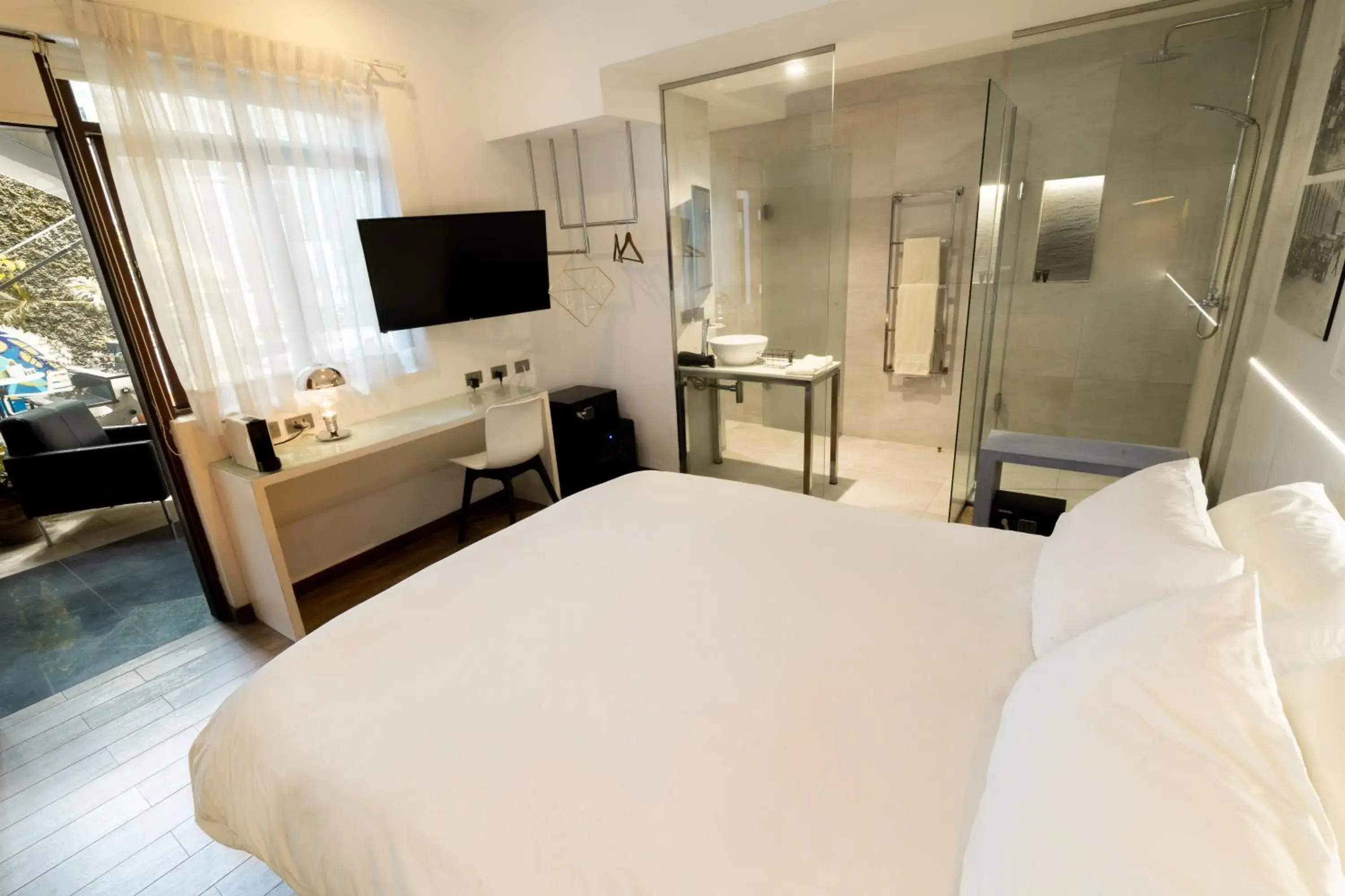 Standard Queen Room in Cosmopolitano Hotel Boutique Standard Queen Room in Cosmopolitano Hotel Boutique