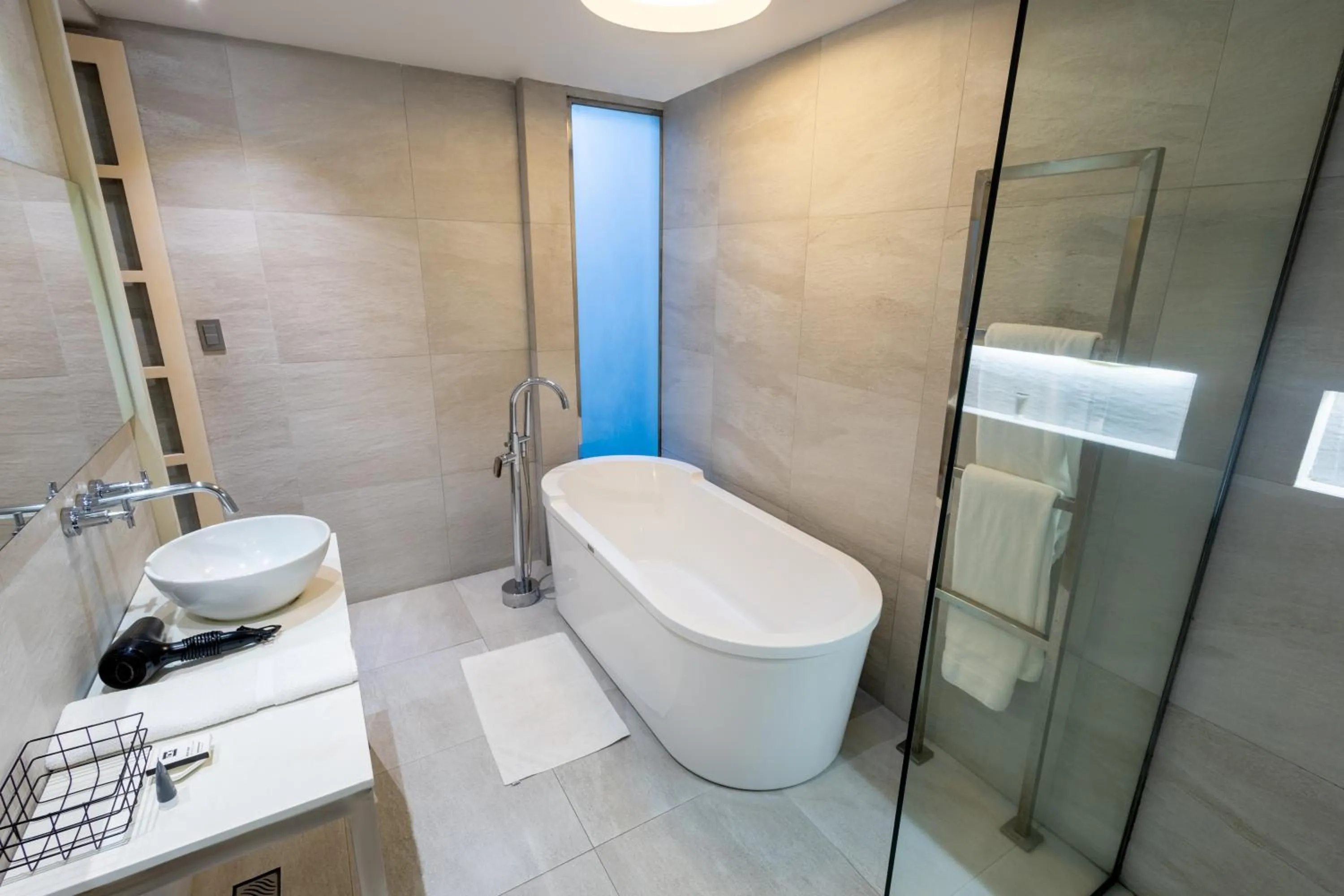 Shower in Cosmopolitano Hotel Boutique