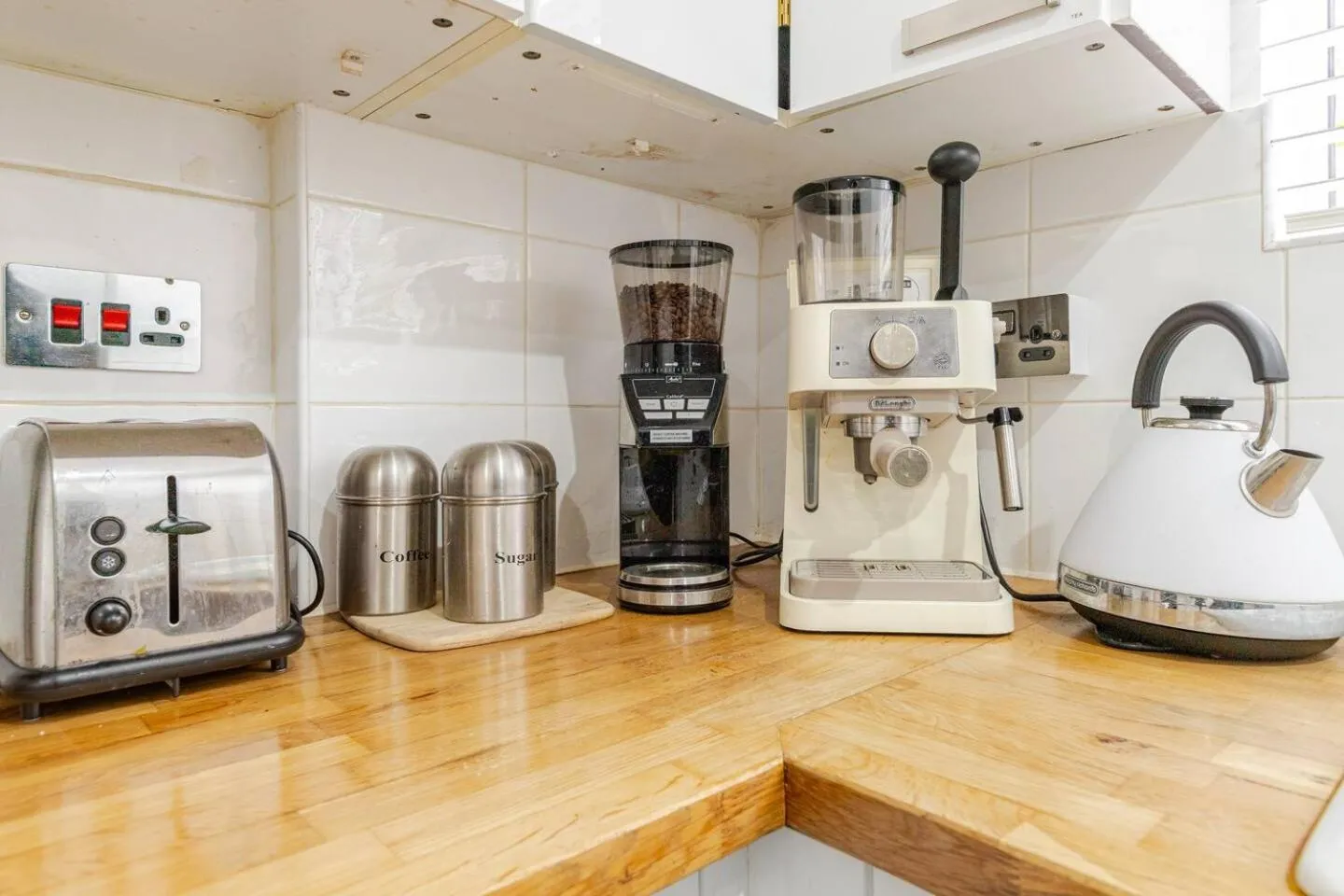 Charming 2-Bed Garden Flat