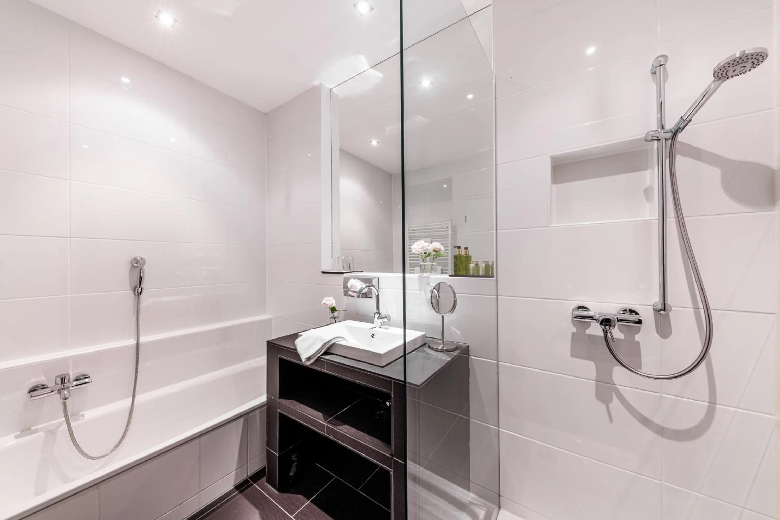 aika seaside living hotel