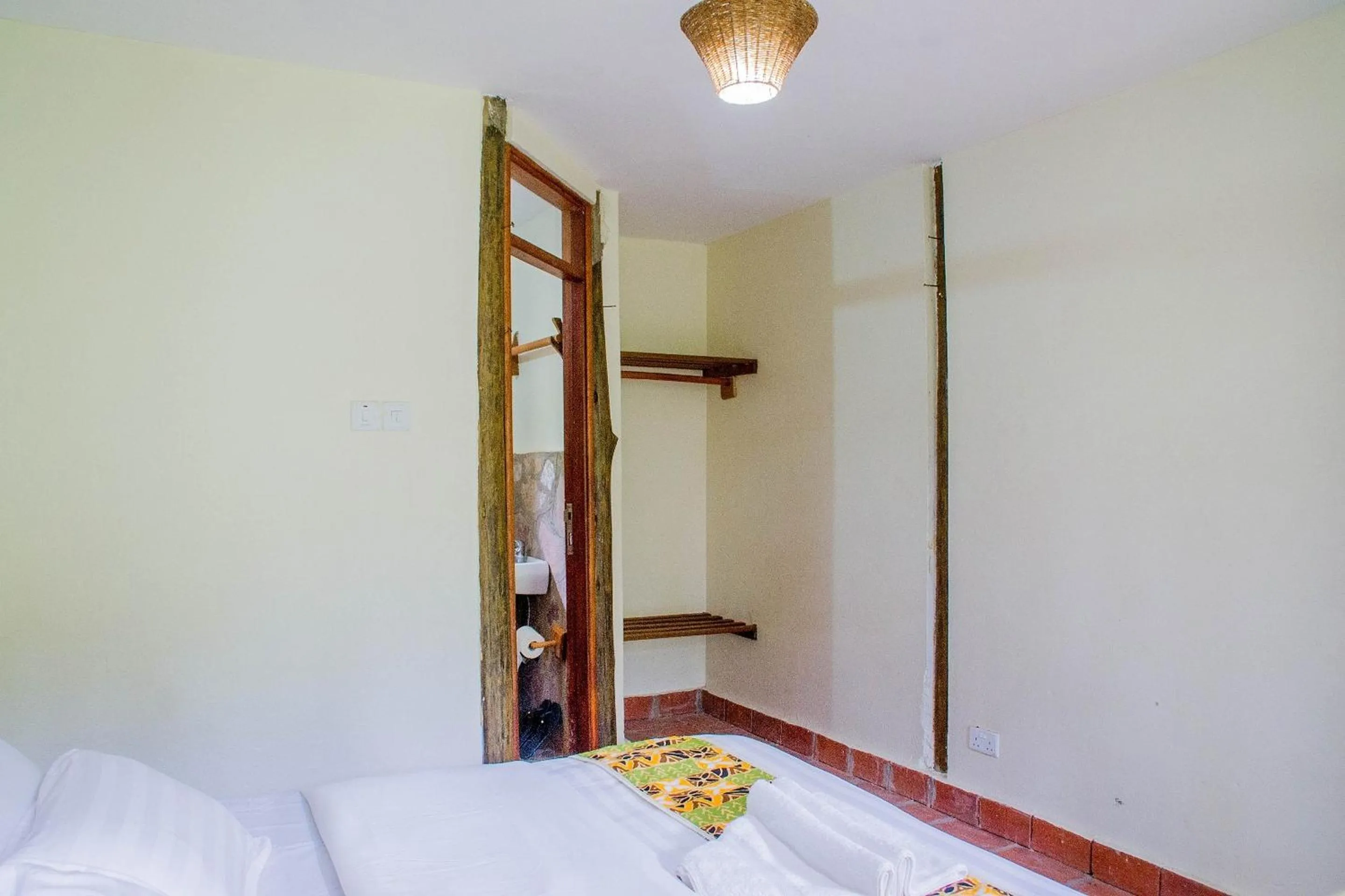 Bedroom, Bed in Ichumbi Gorilla Lodge