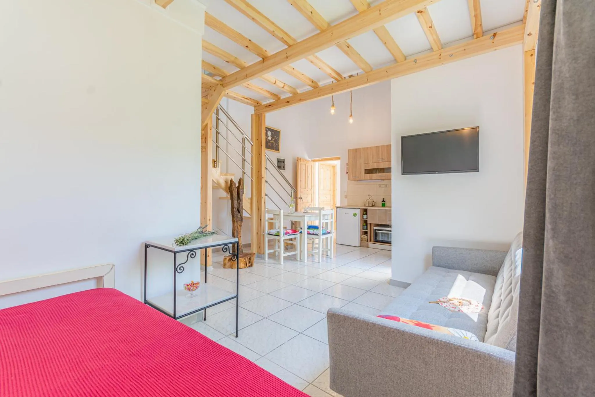 Happiness Apartments