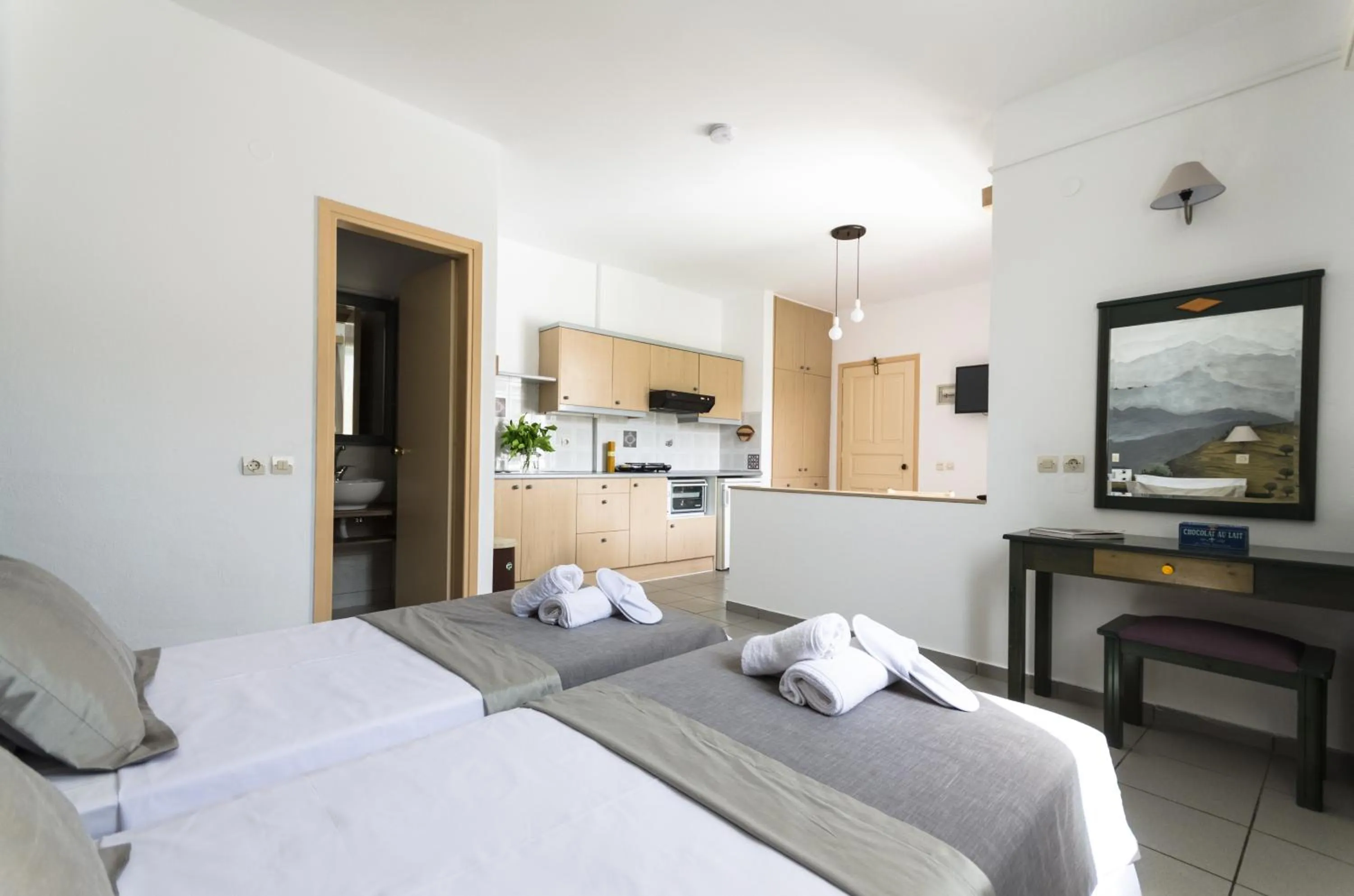 Bed in Happiness Apartments