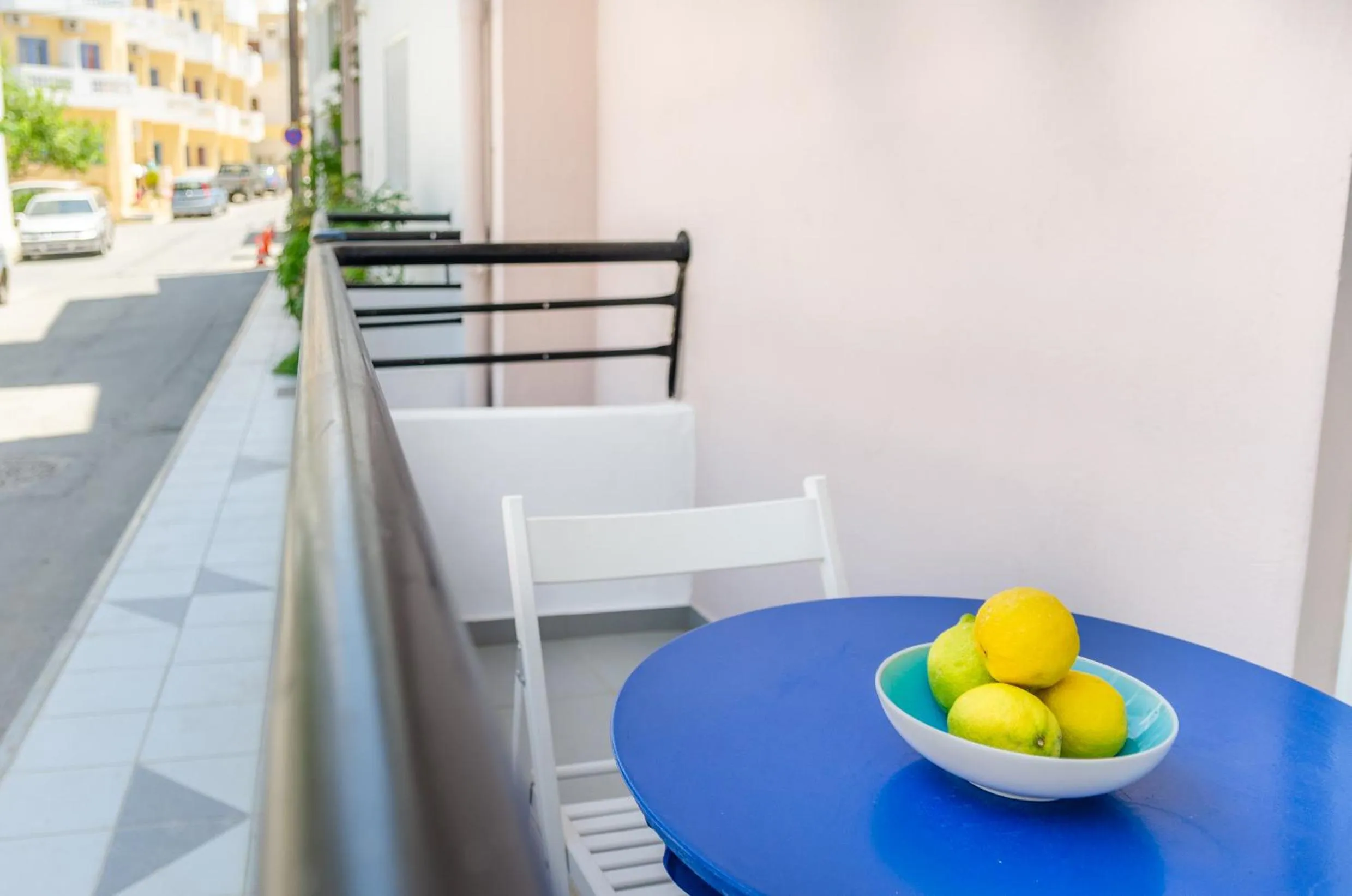 Happiness Apartments