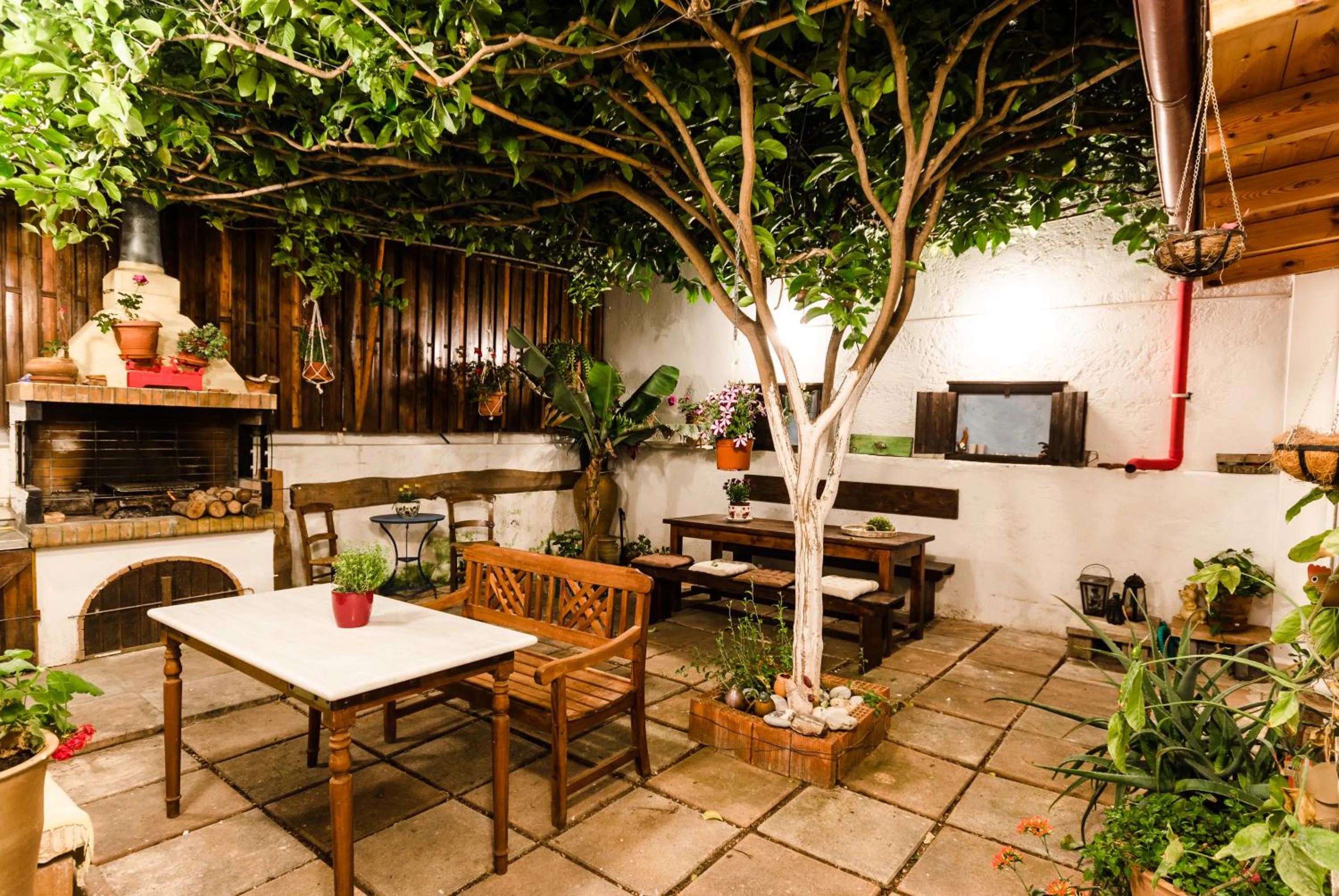 Garden in Happiness Apartments