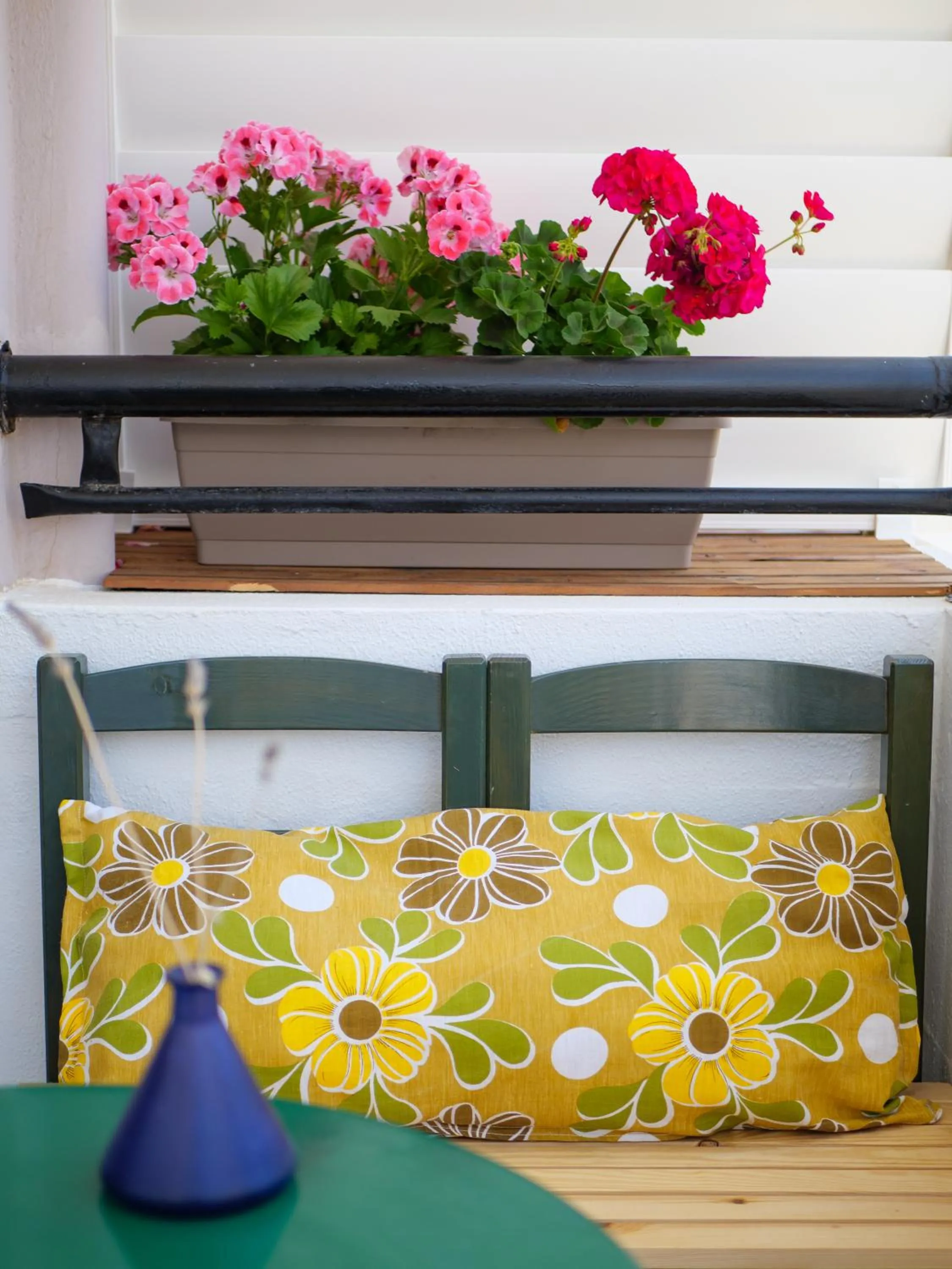 Bed in Happiness Apartments