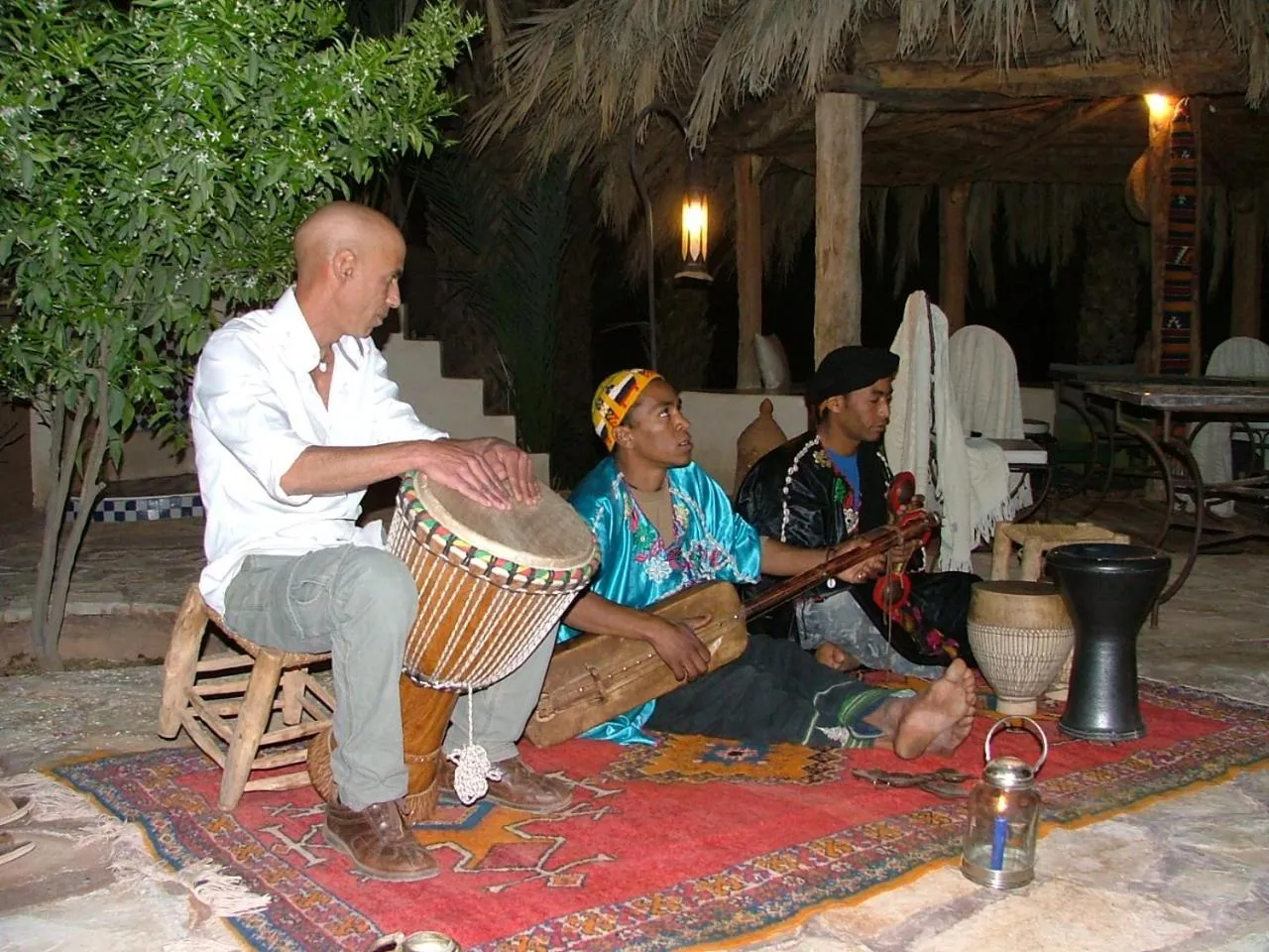Evening entertainment in Maison d'Hôtes Kasbah Azul