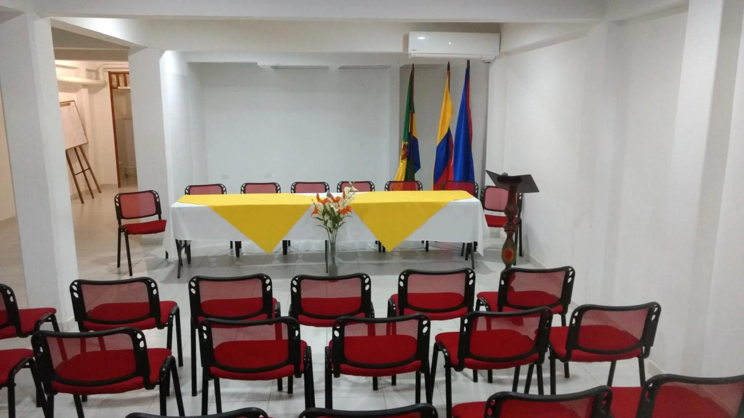 Meeting/conference room in Hotel Bahía Yubarta