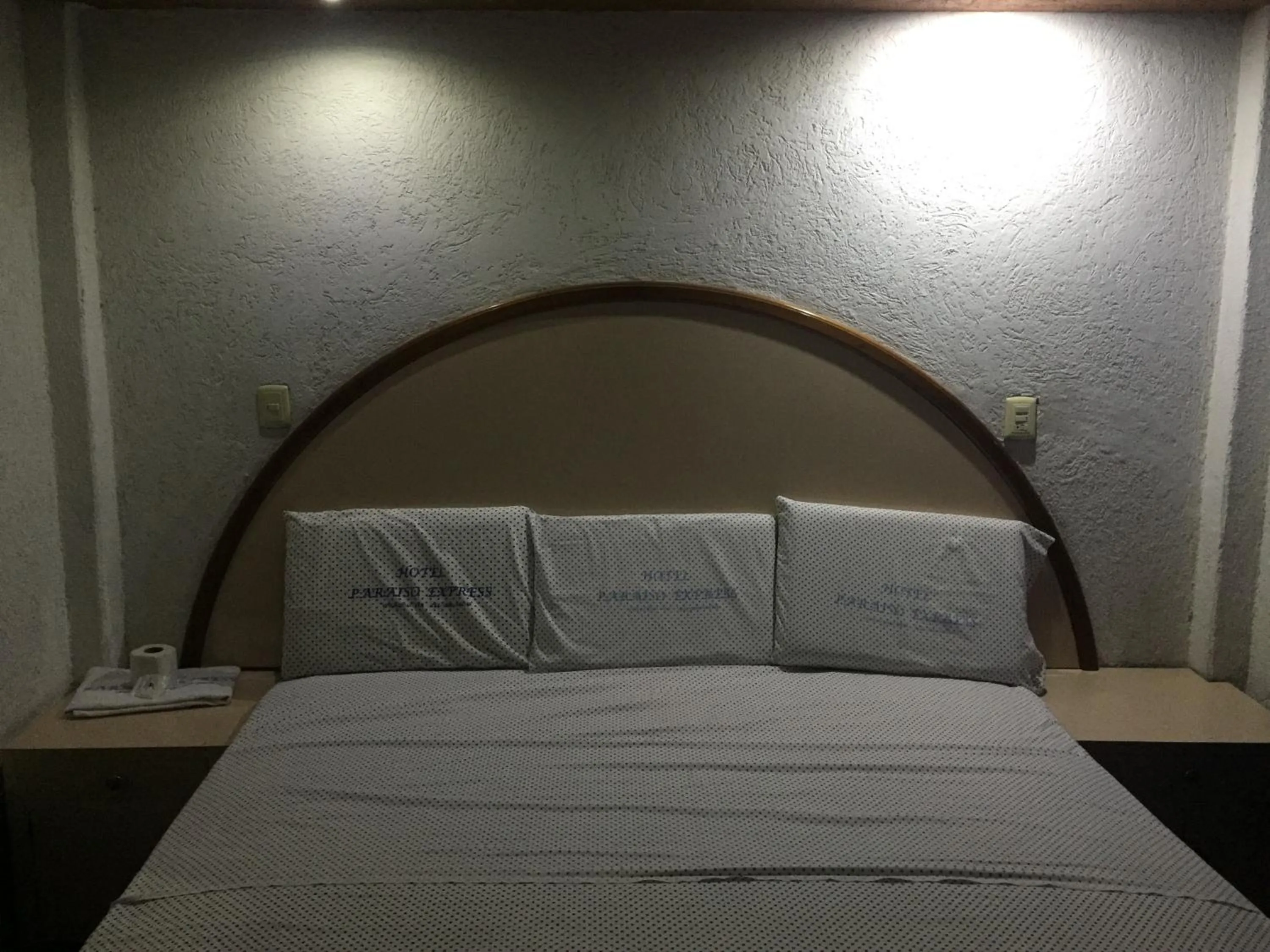 Photo of the whole room, Bed in Hotel Paraiso Express