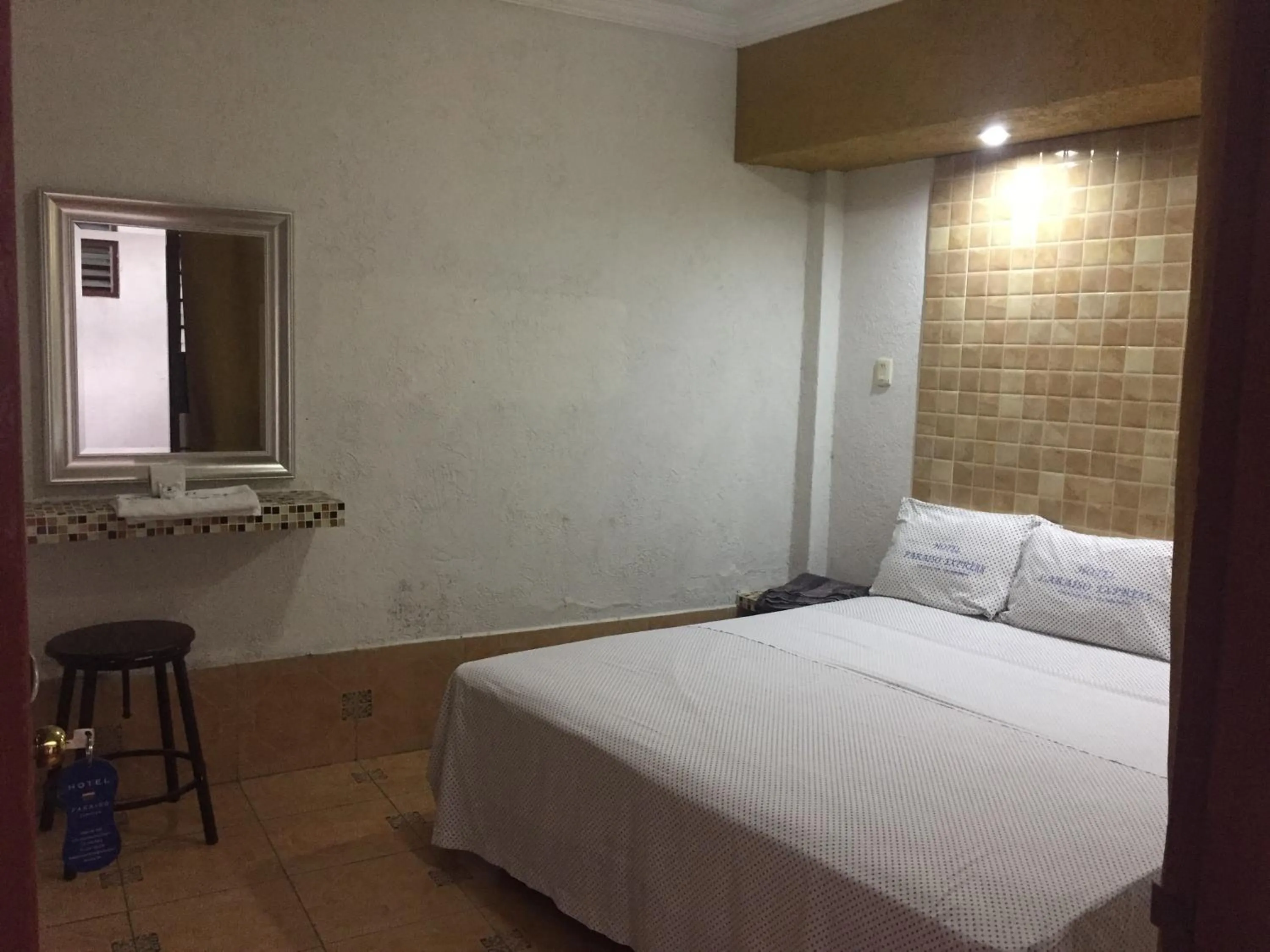 Photo of the whole room, Bed in Hotel Paraiso Express