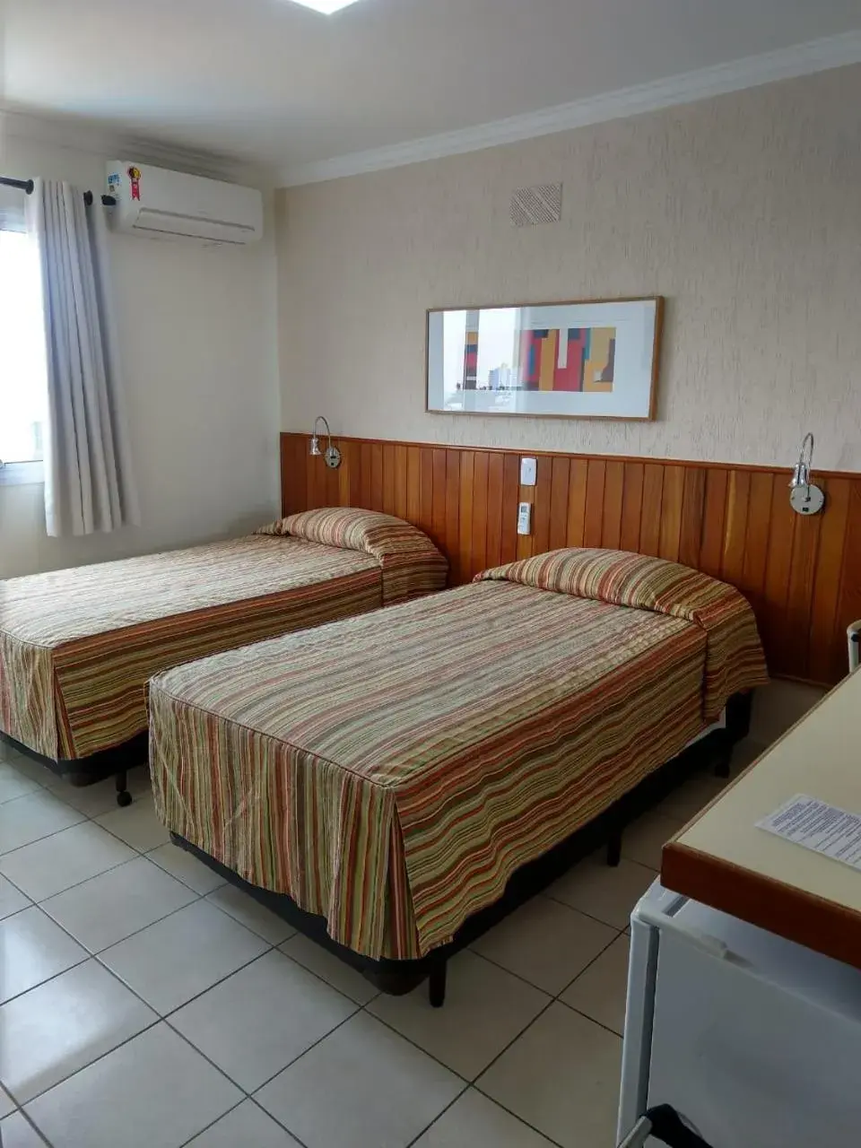 Twin Room - single occupancy in Hotel Riviera Lins Twin Room - single occupancy in Hotel Riviera Lins