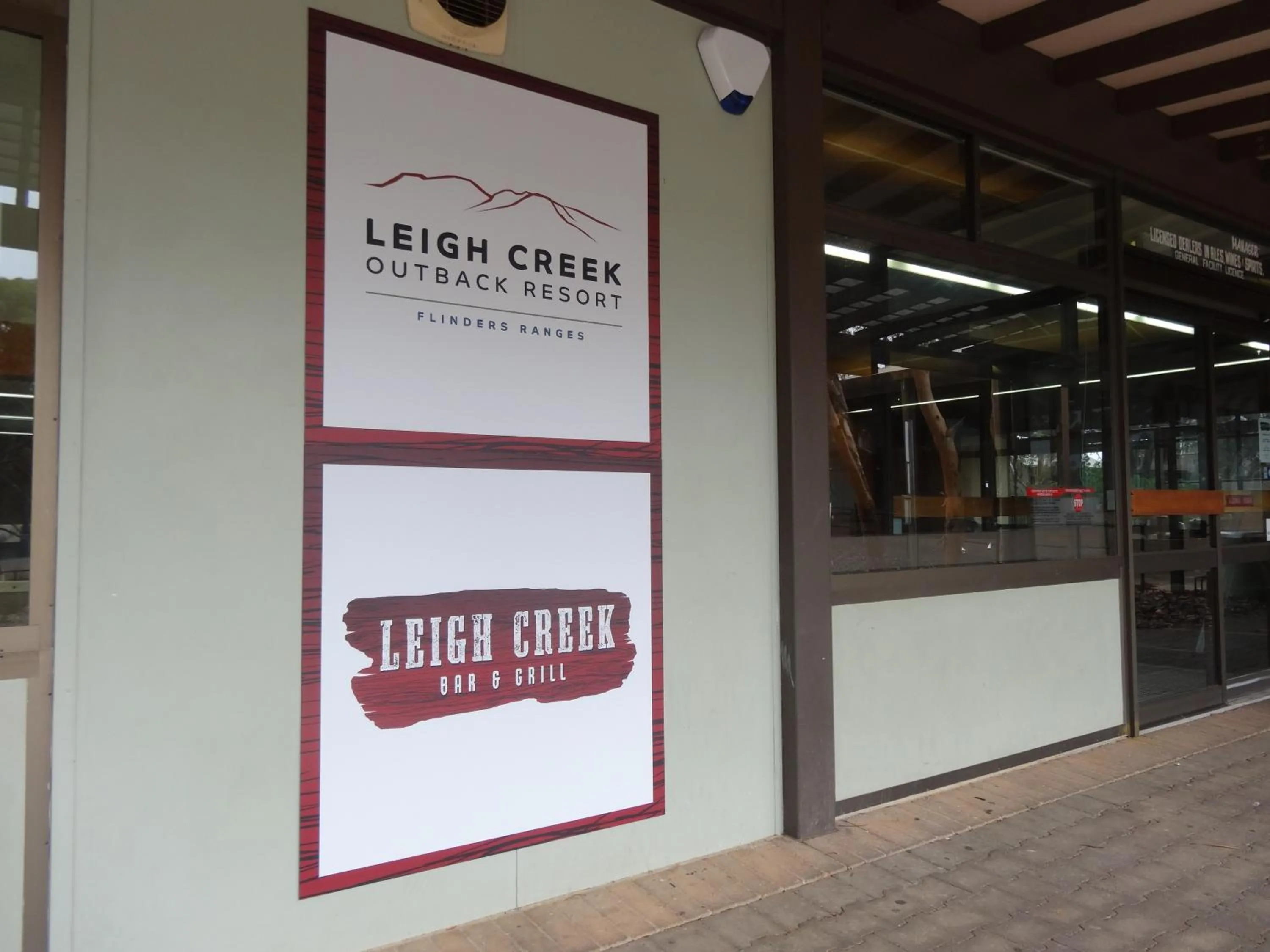 Facade/entrance in Leigh Creek Outback Resort