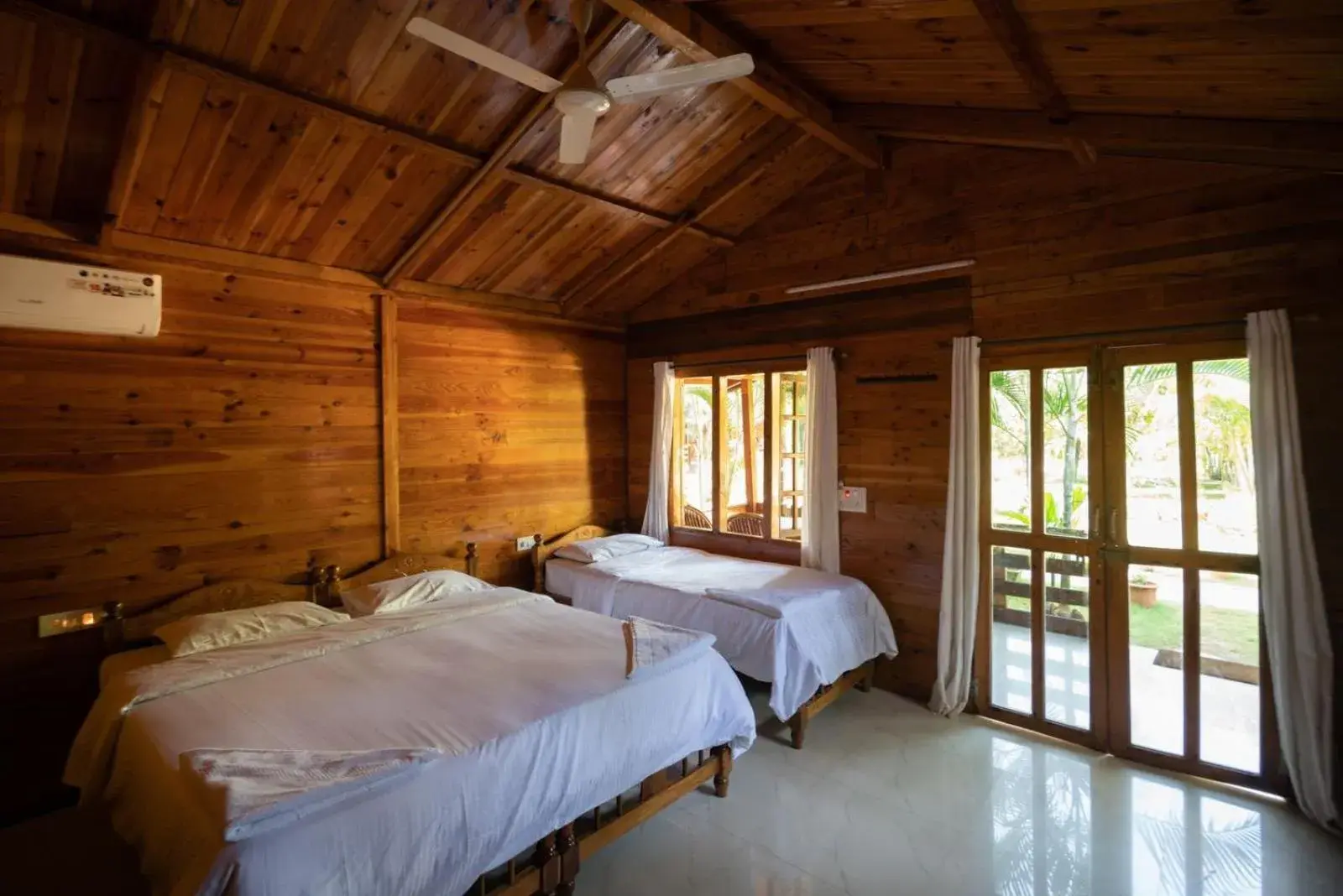 Superior Triple Room with Balcony in Oxygen Palolem Superior Triple Room with Balcony in Oxygen Palolem