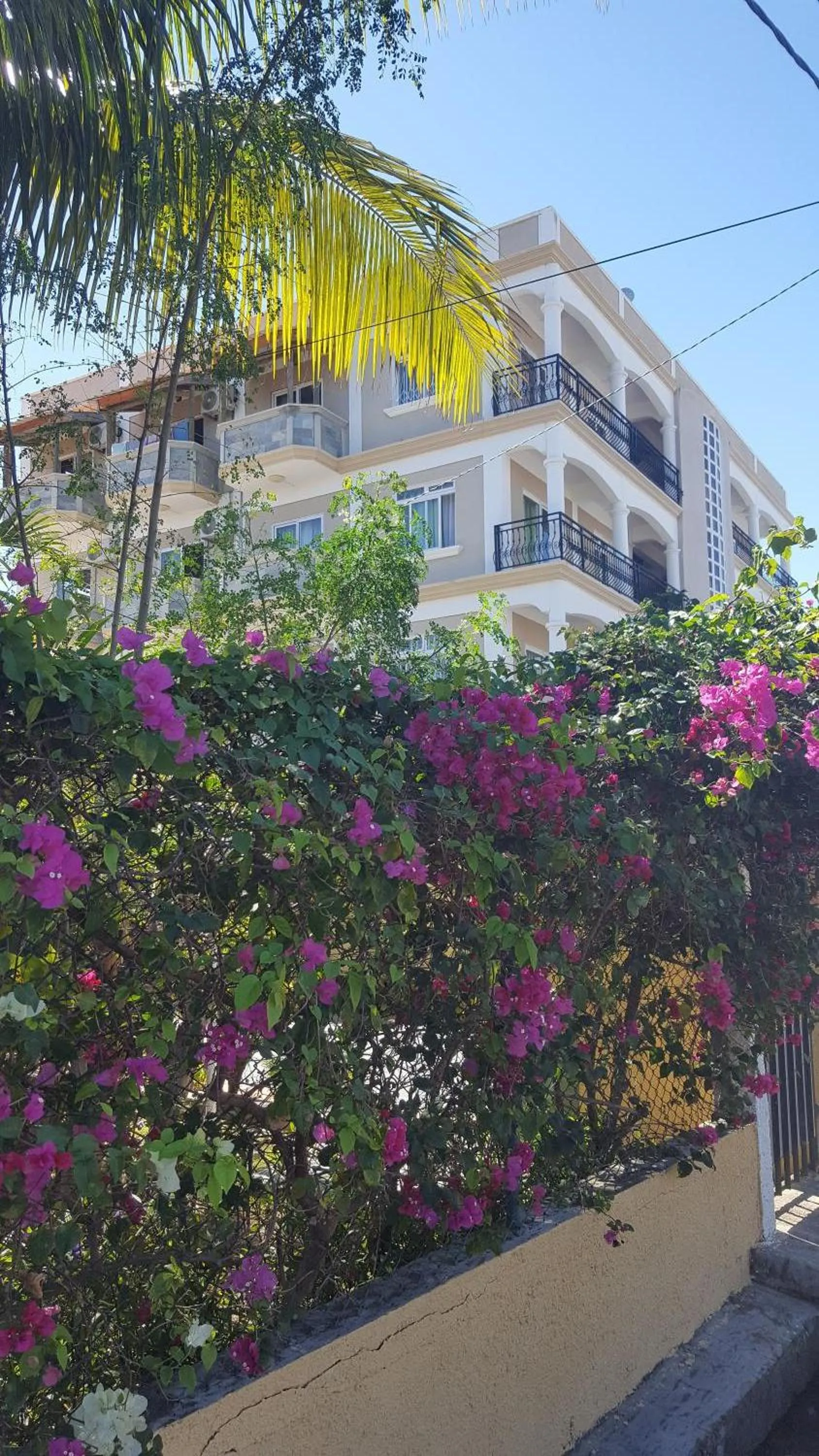 Facade/entrance in Résidence Ocean Dream