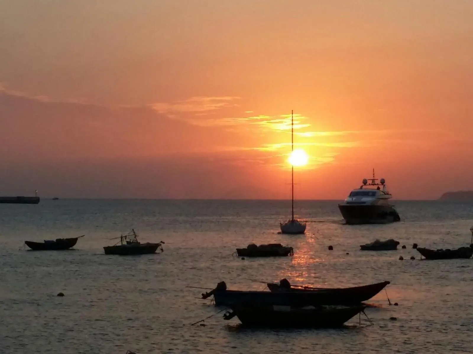 Sunset in Man Lai Wah Resort