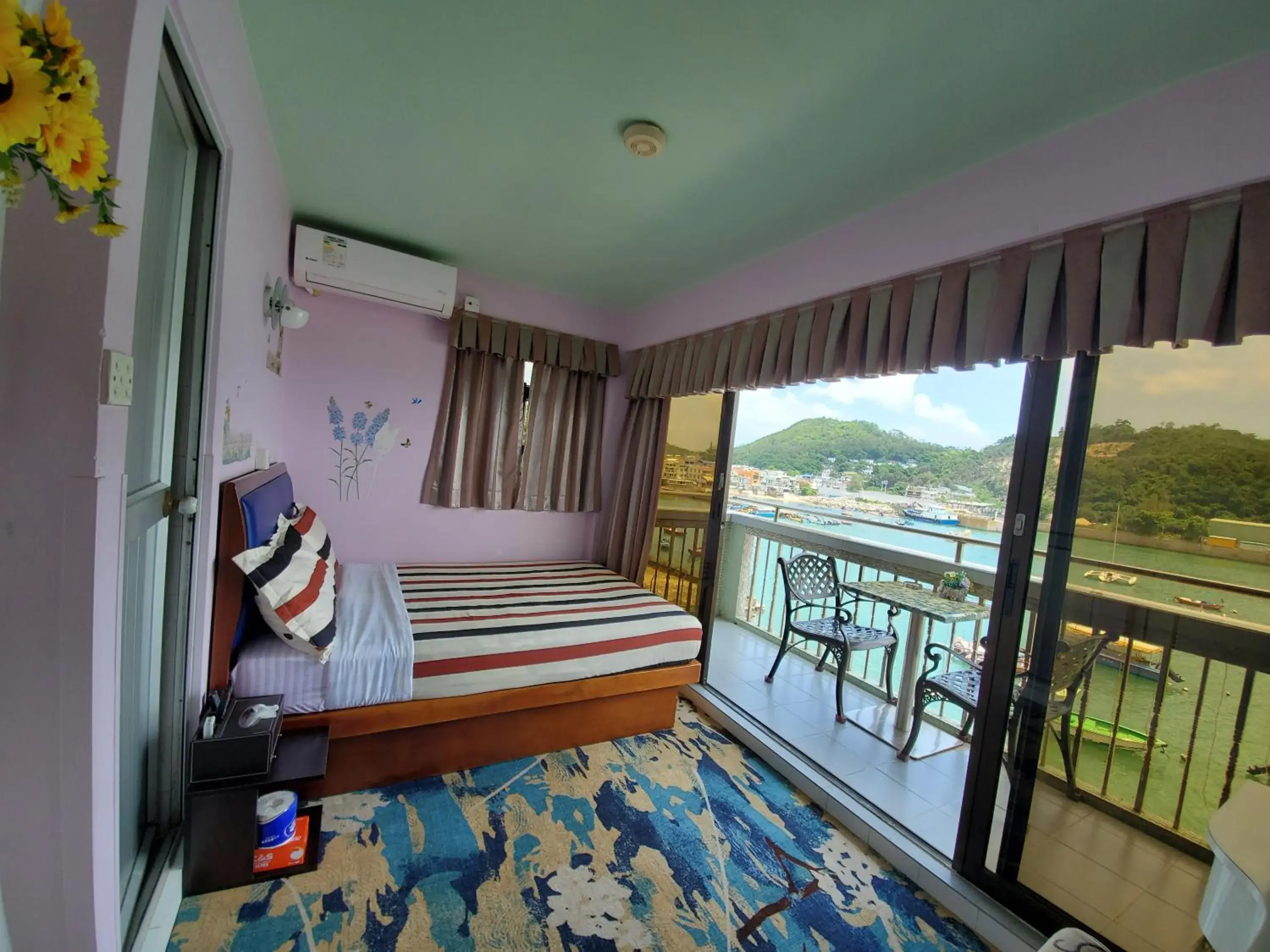 Seaview Double Room in Man Lai Wah Resort Seaview Double Room in Man Lai Wah Resort