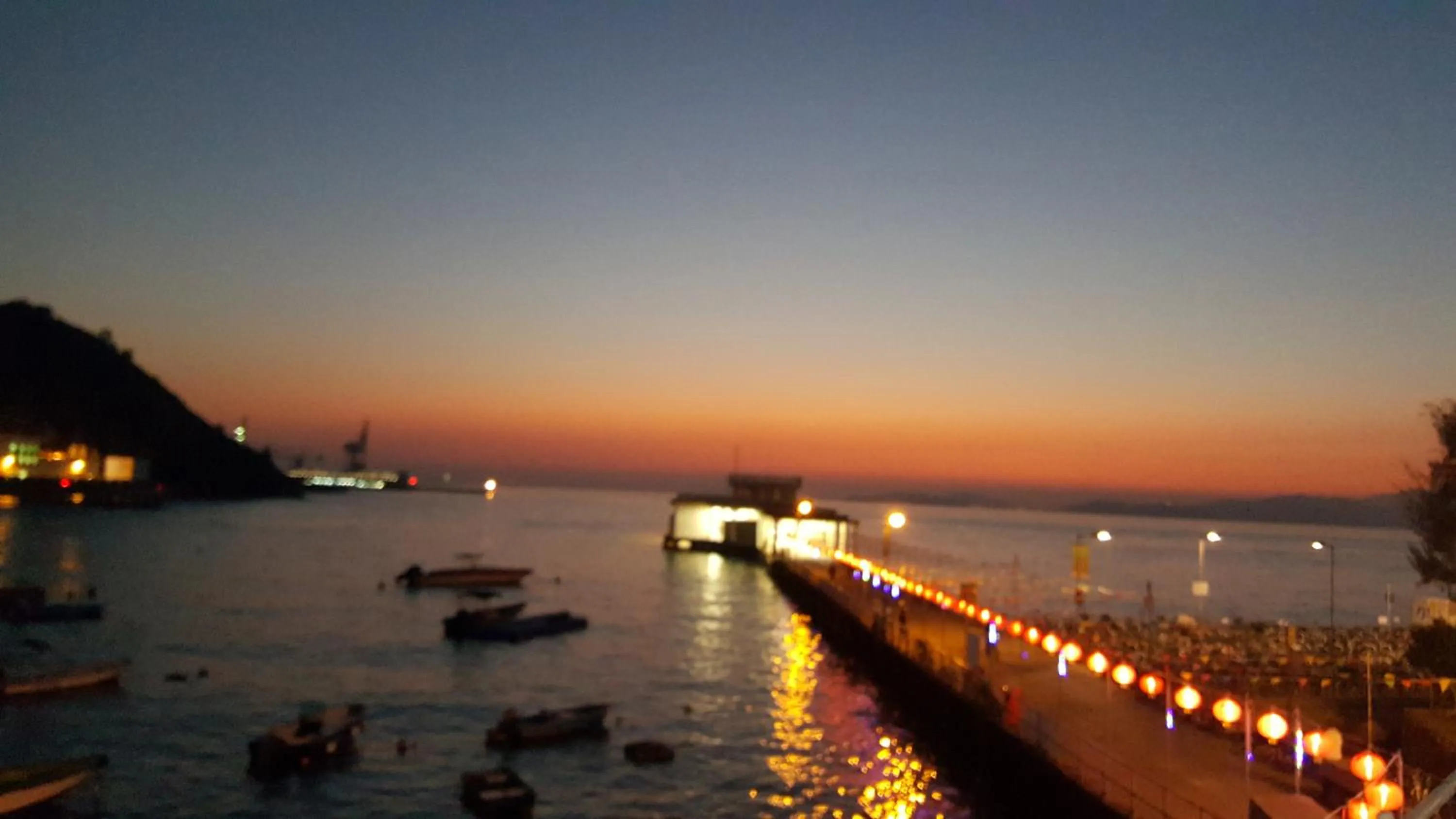 Night in Man Lai Wah Resort