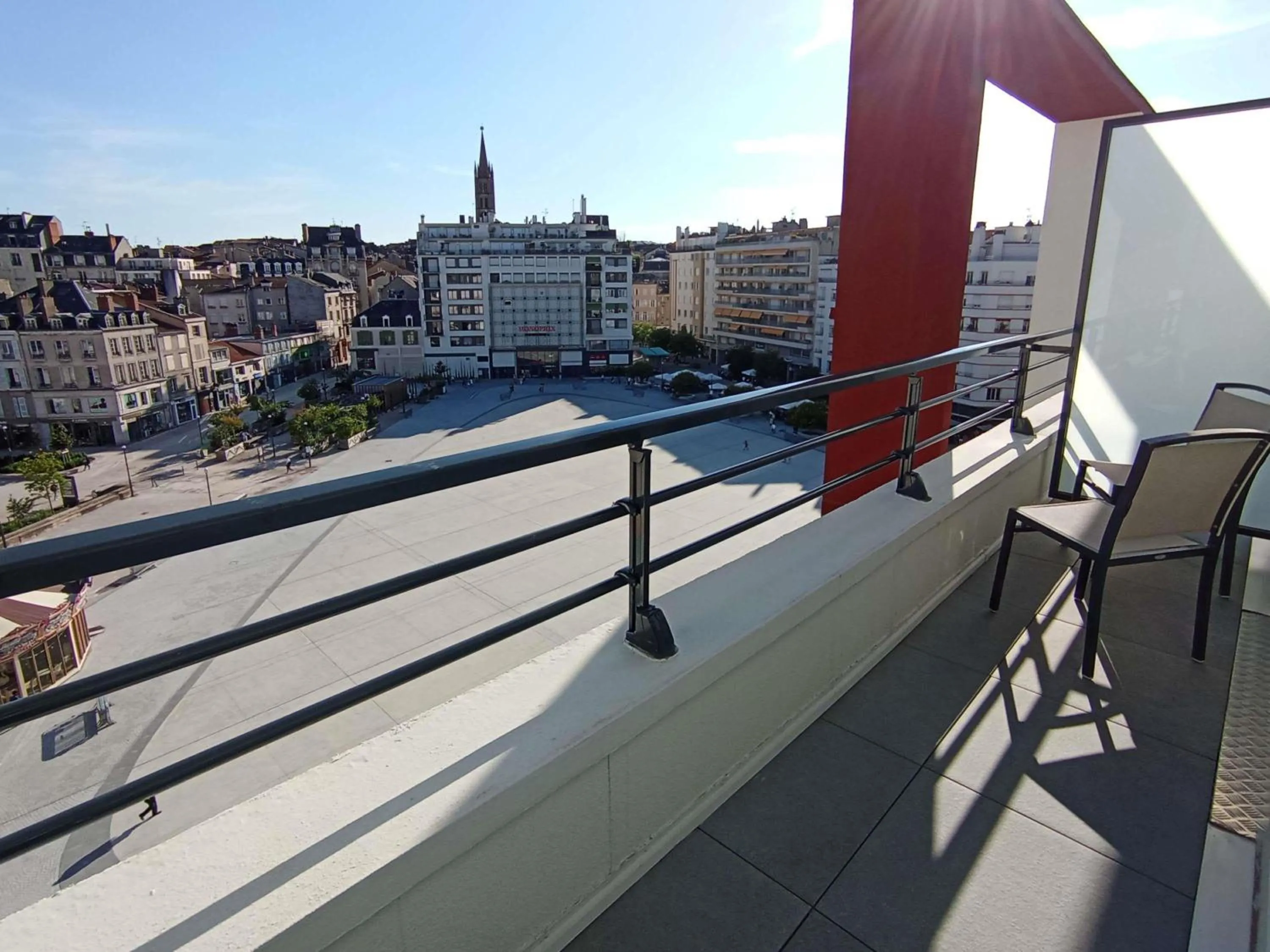 Bedroom in Mercure Limoges Centre