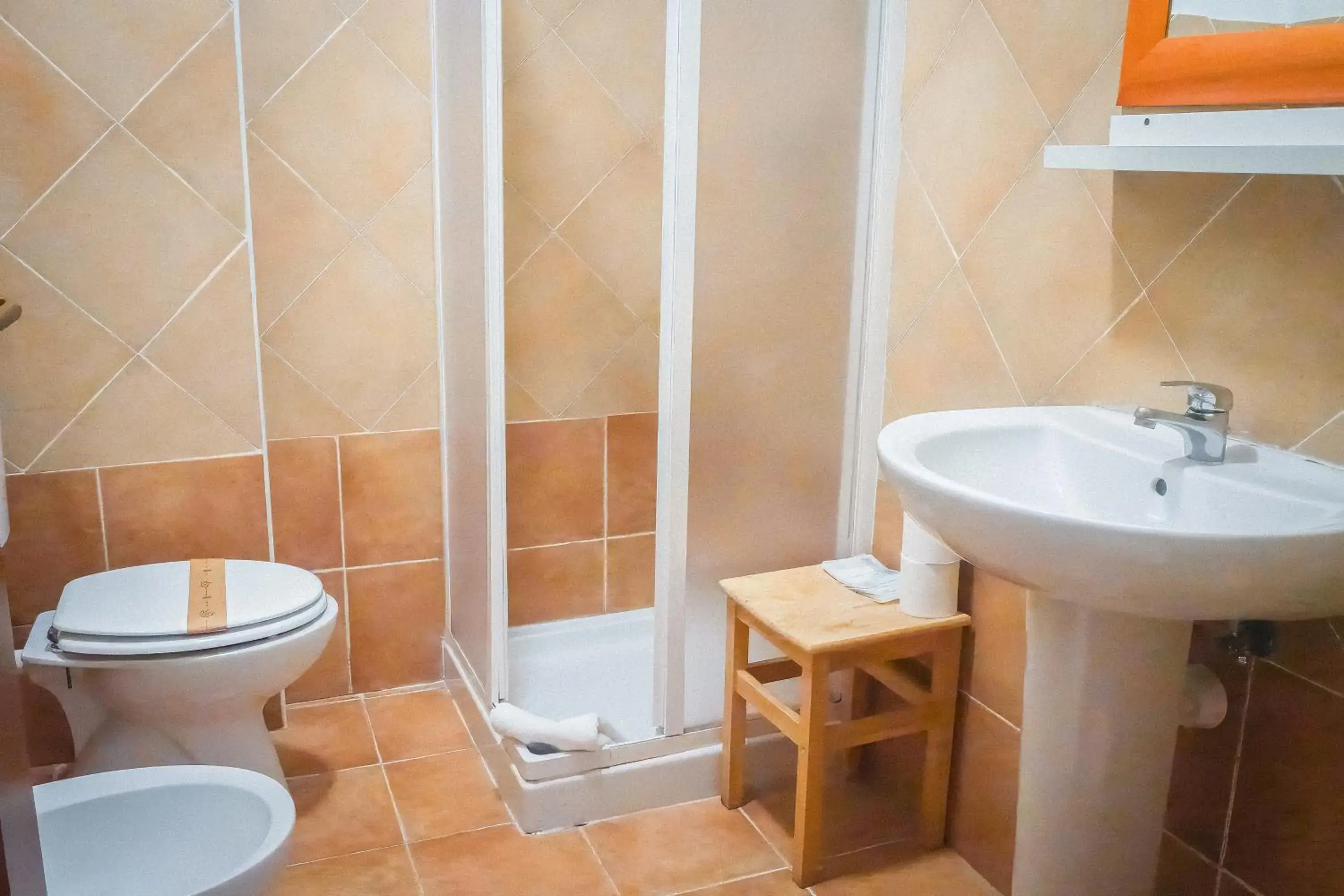 Deluxe Single Room with Balcony in La Boheme SMART Hotel Deluxe Single Room with Balcony in La Boheme SMART Hotel